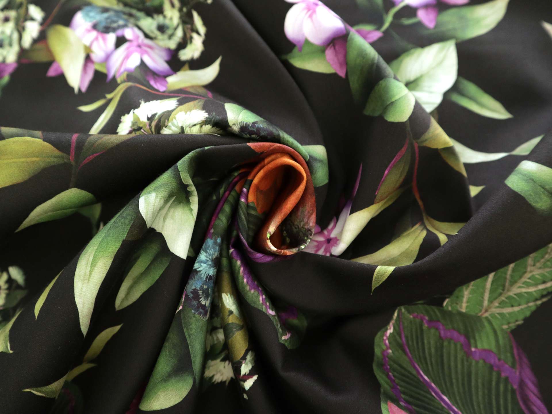 Cotton Sateen Lawn Large Floral Print 