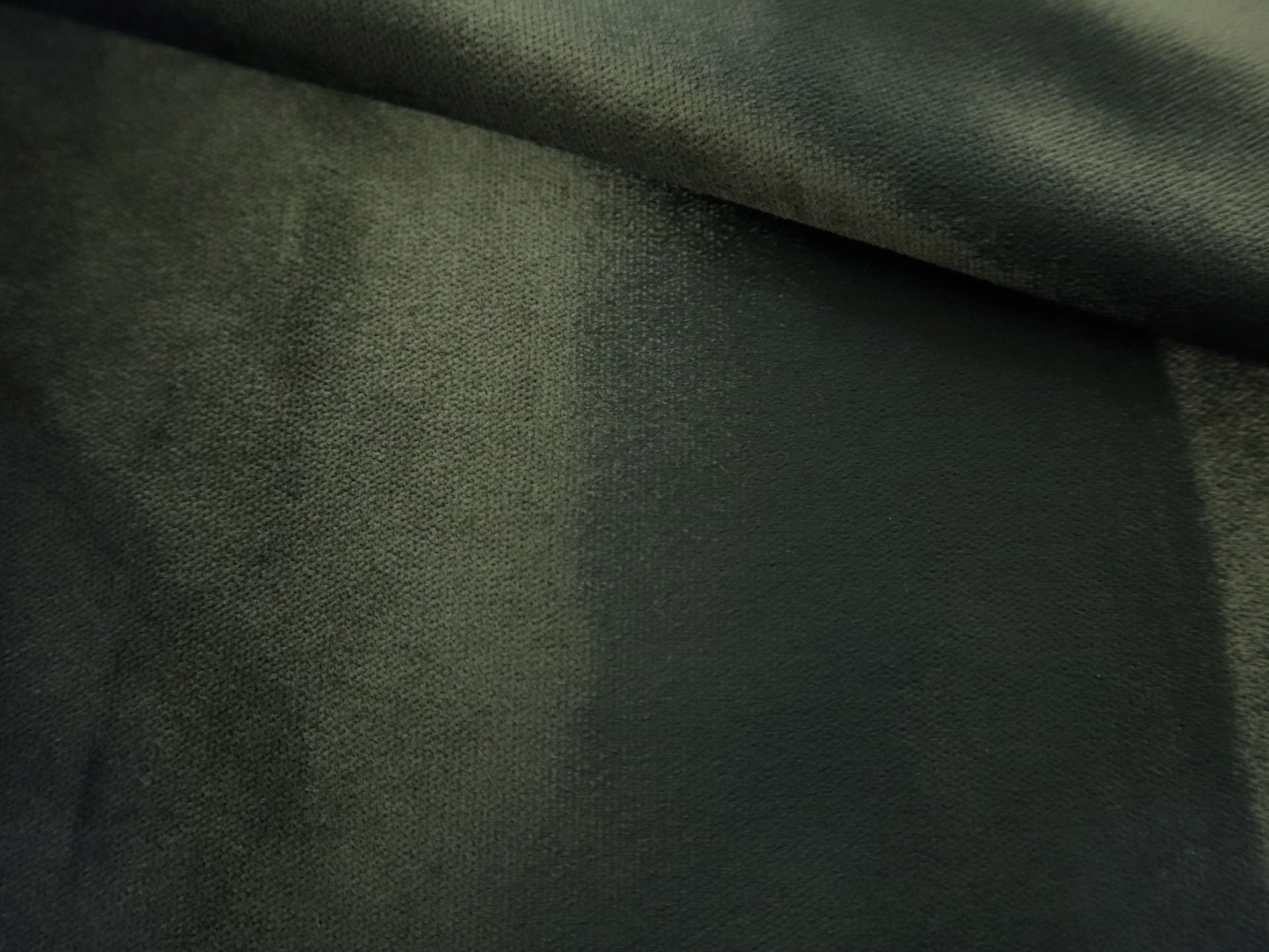 Silk & Rayon Panné Velvet in Hunter Green