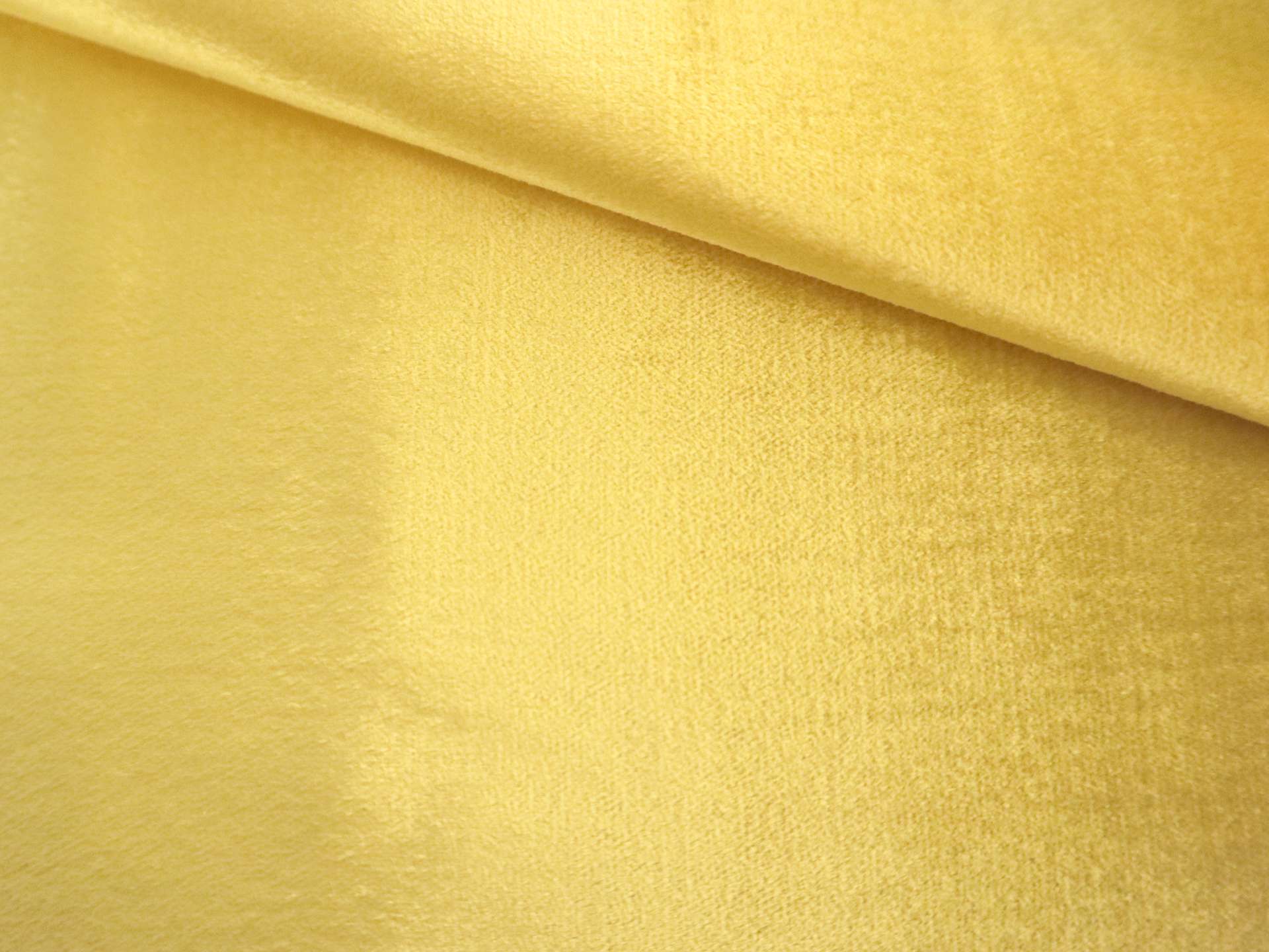 Rayon Panné Velvet in Maize