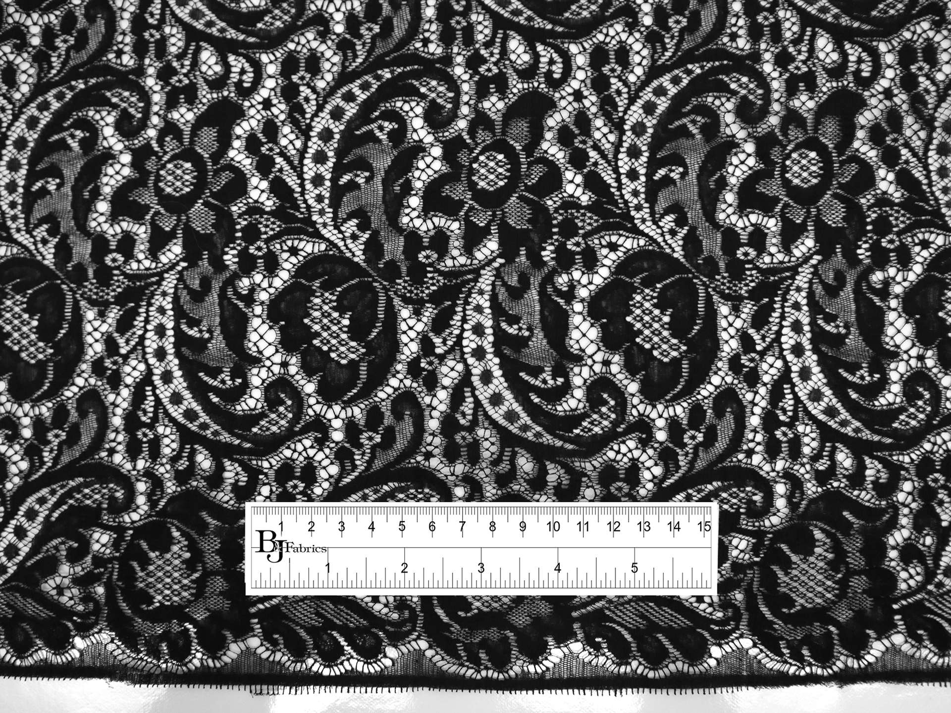 Floral Chantilly Lace in Black