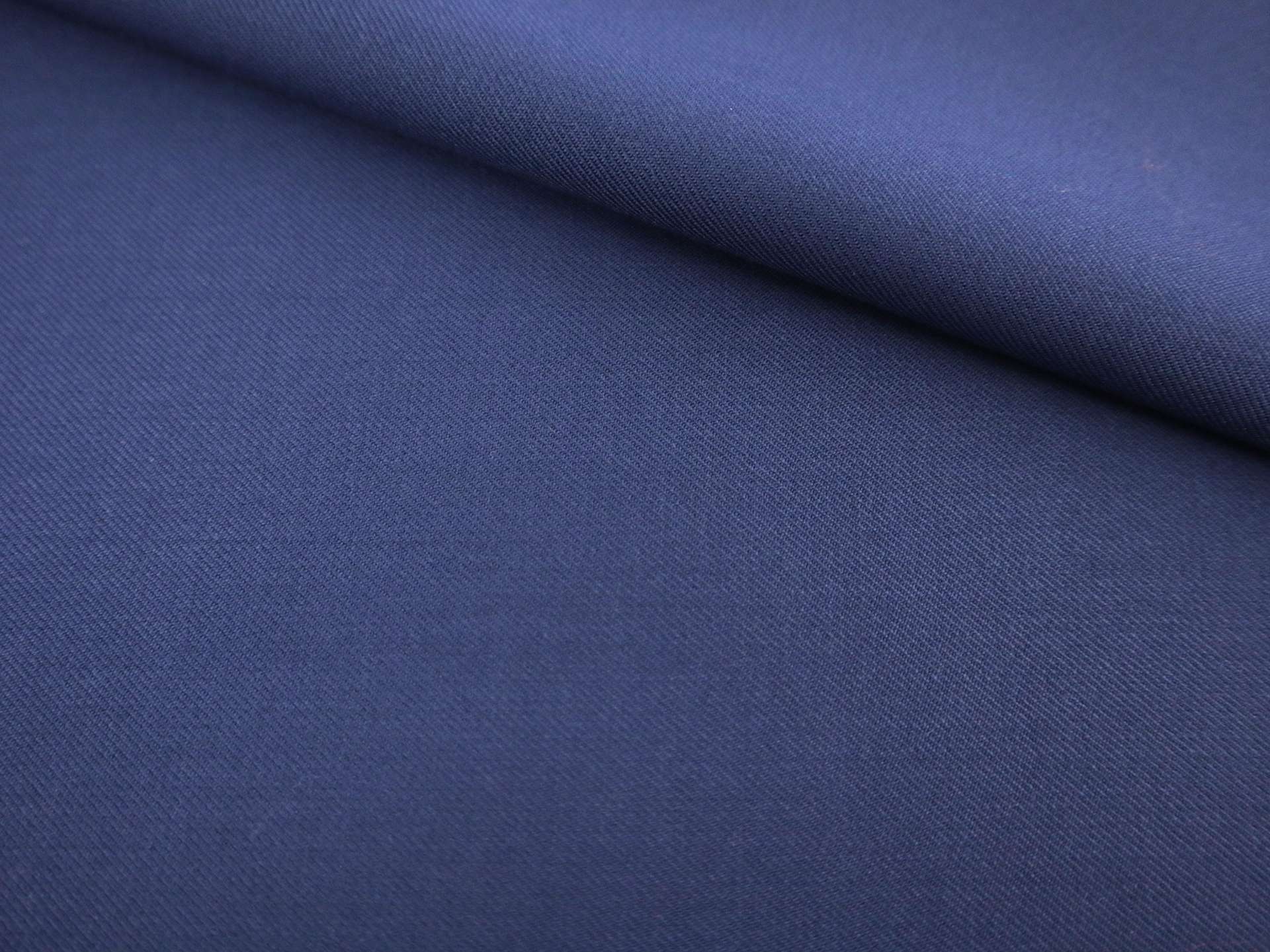Italian Super 120s Wool Suiting in Navy