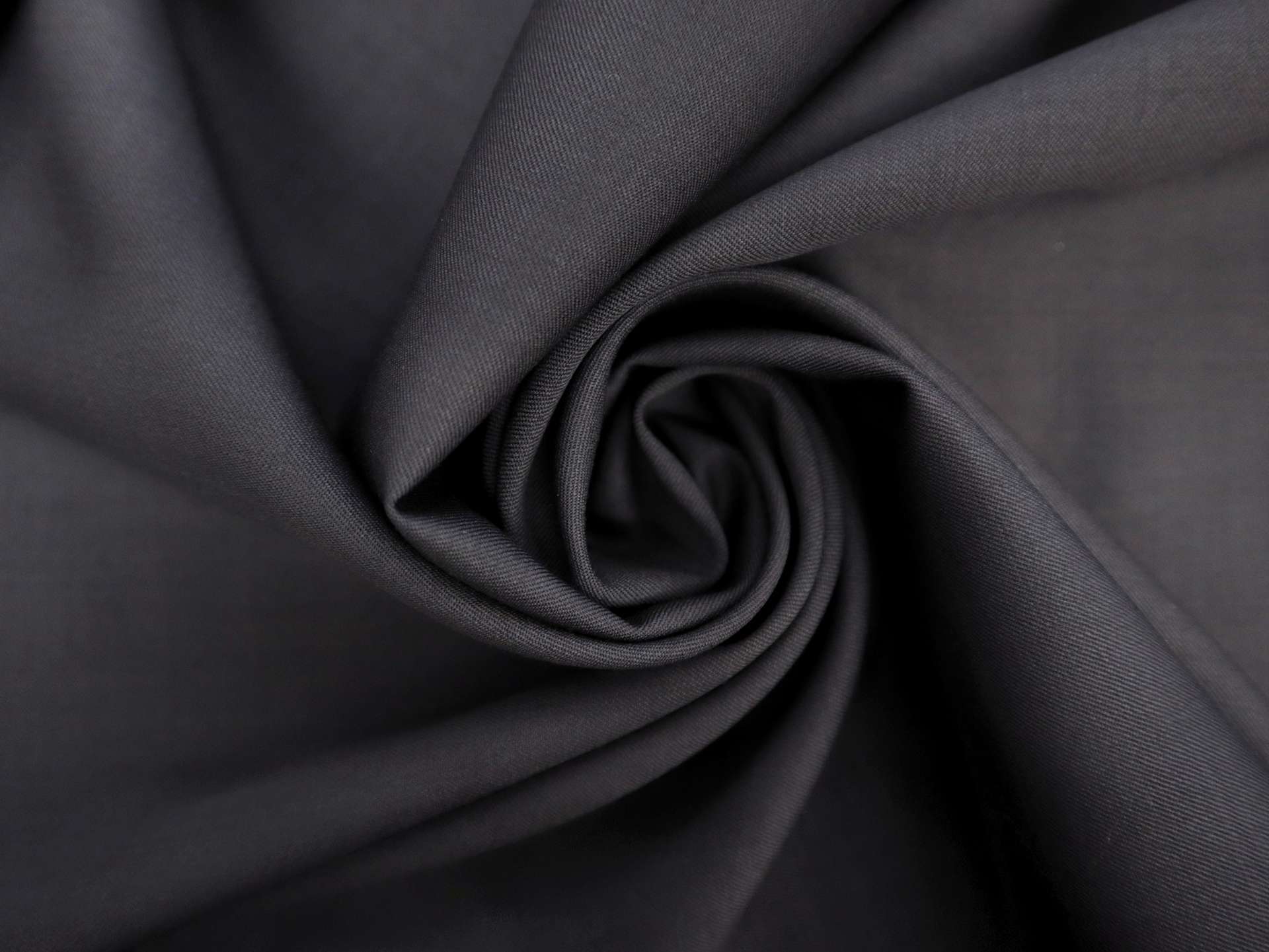 Scottish Super 120’s Wool Suiting in Charcoal