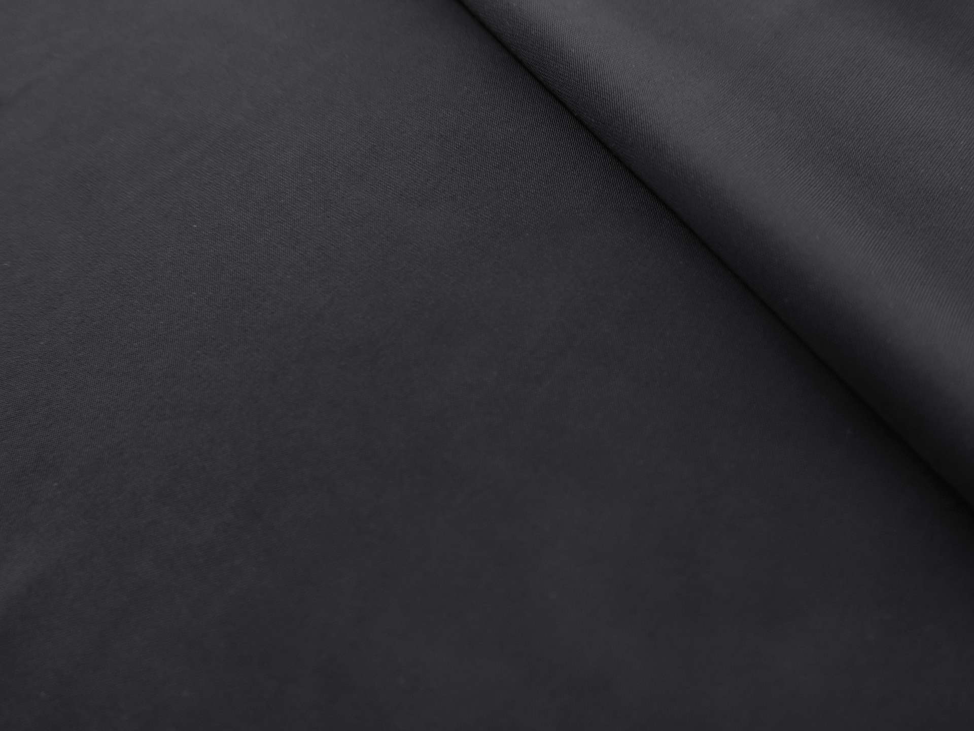 Static Free Polyester Lycra Jersey Lining in Black