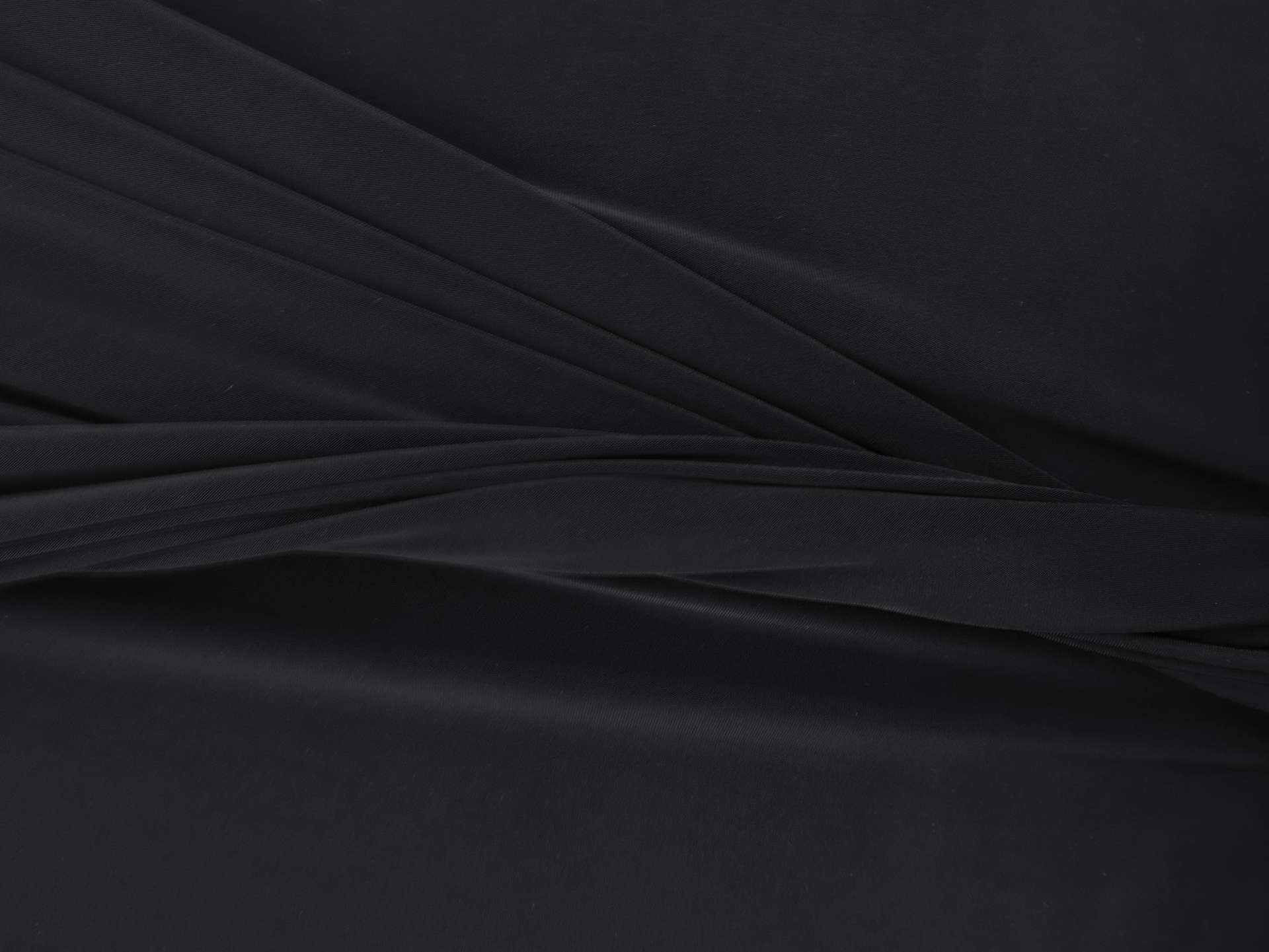 Static Free Polyester Lycra Jersey Lining in Black