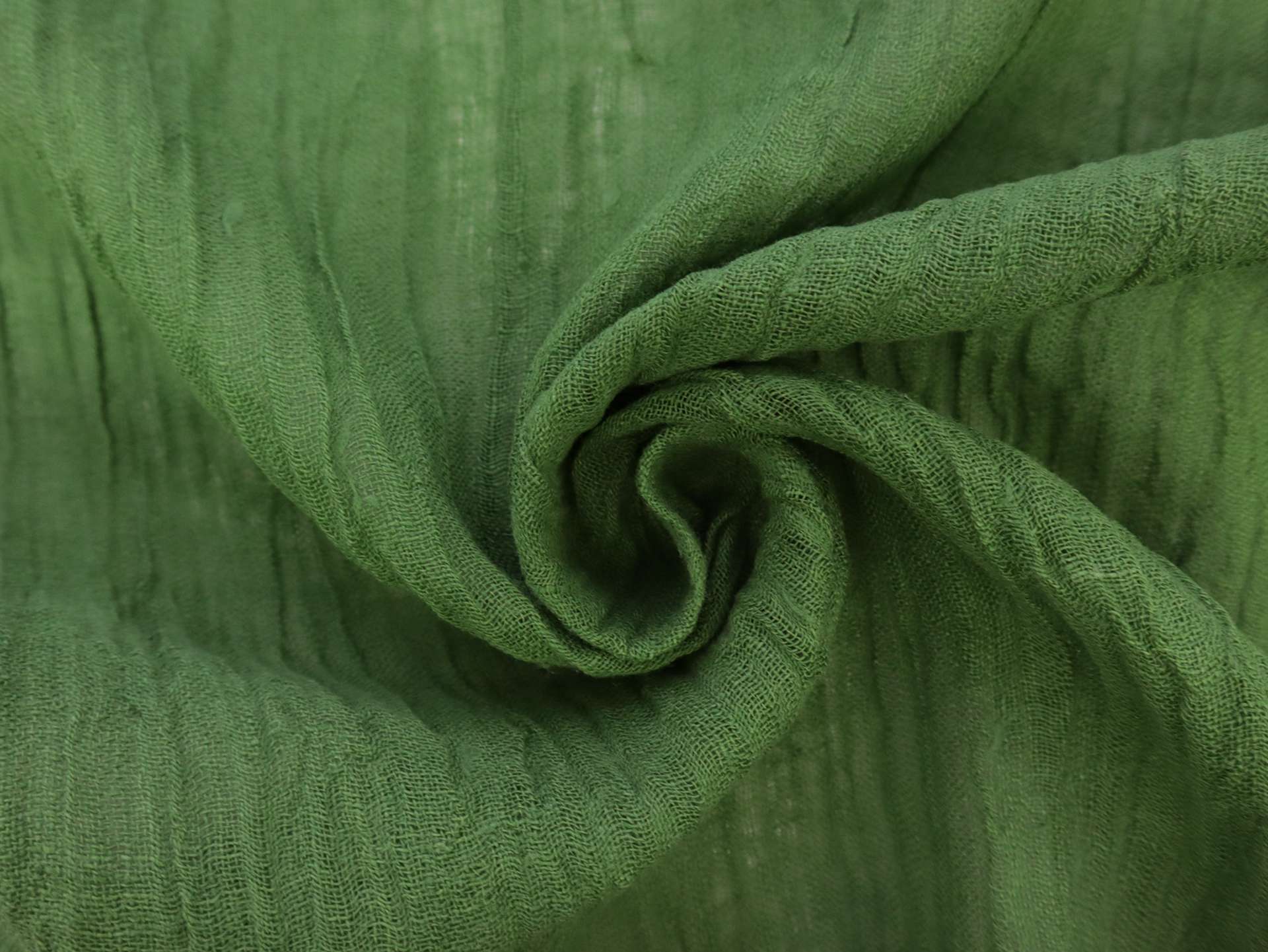 Crinkled Linen Gauze in Grass Green