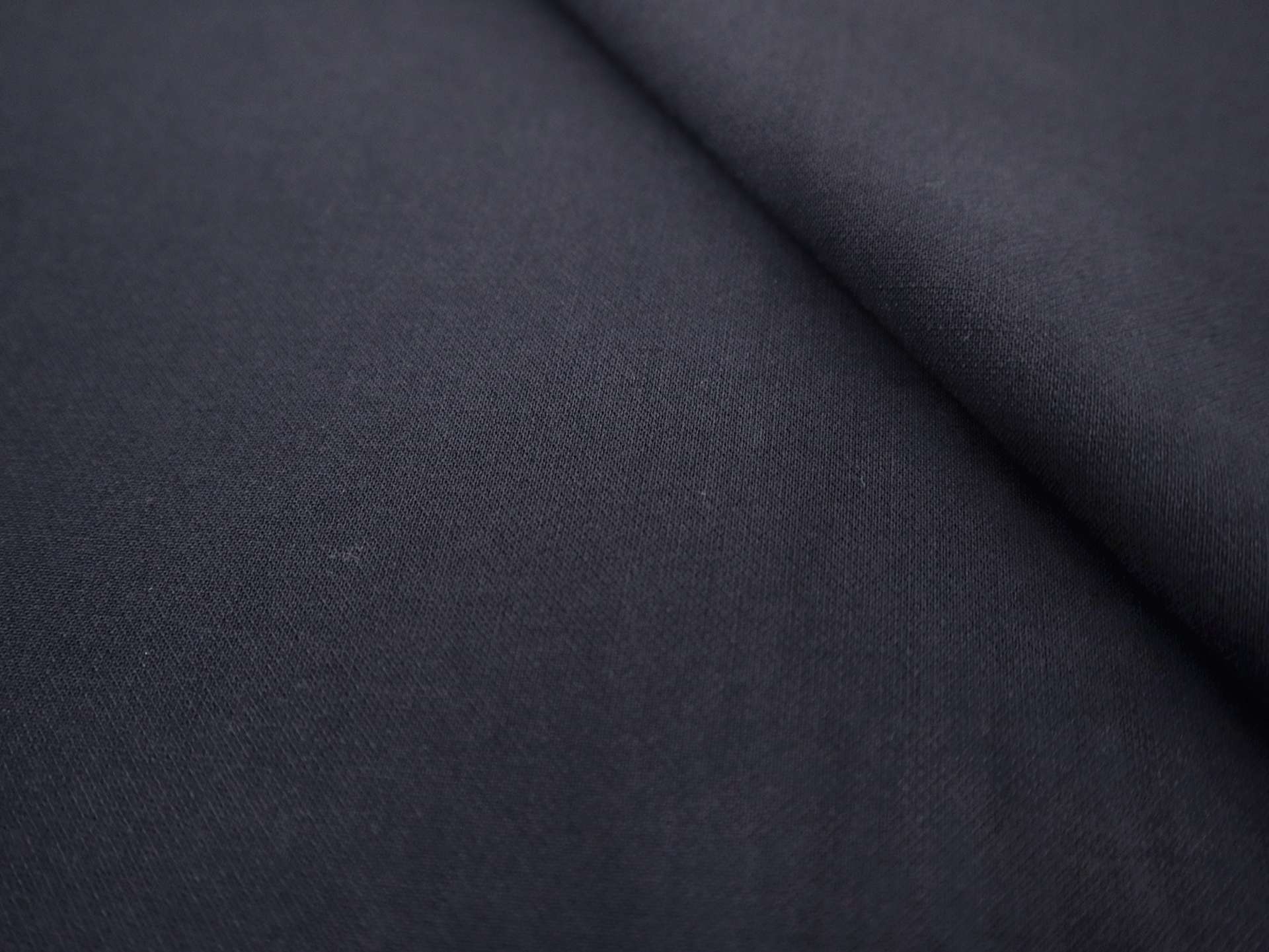 Poly Blend Suiting in Midnight Navy