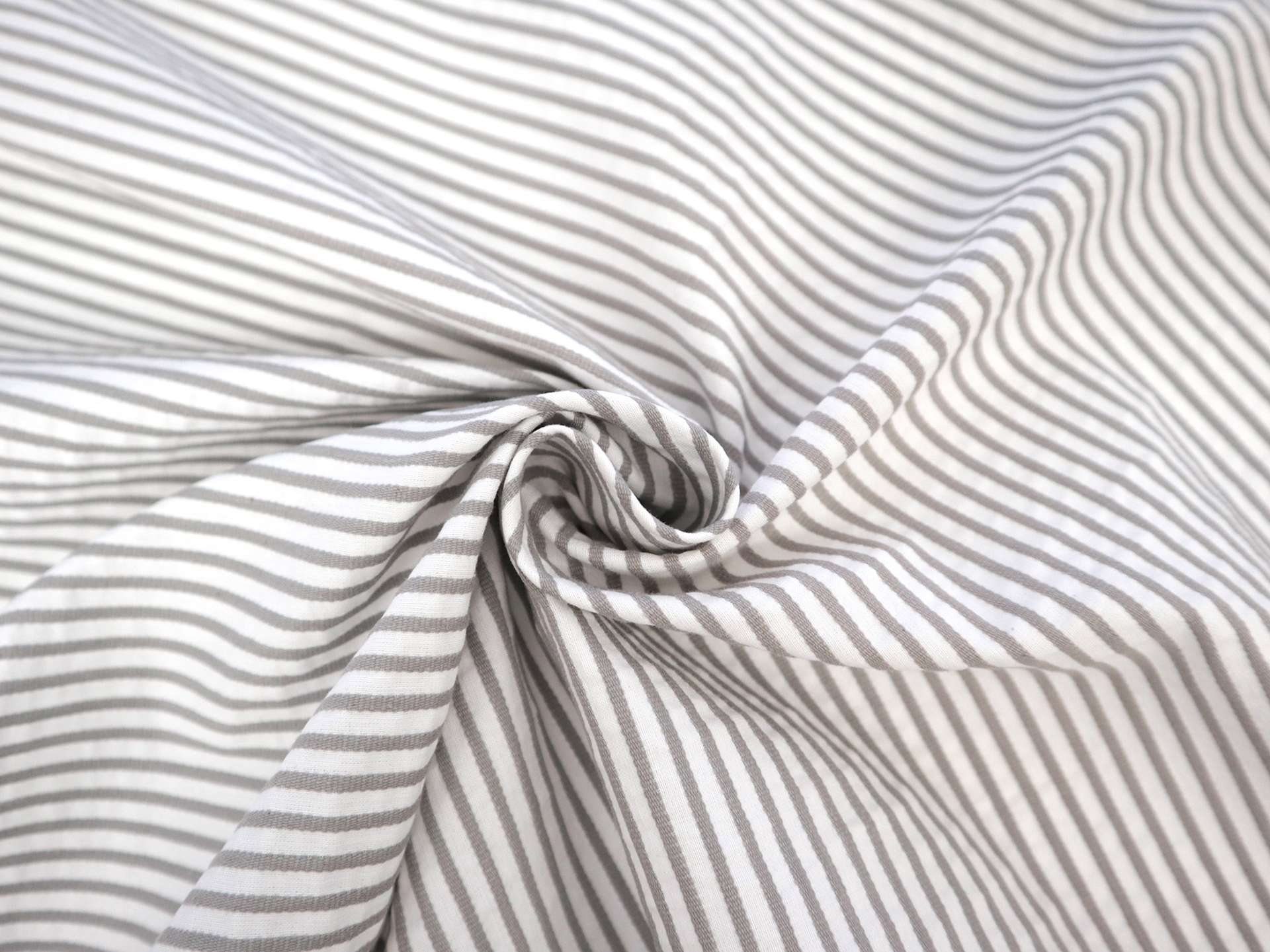Stretch Cotton Seersucker  Stripe in Warm Grey 