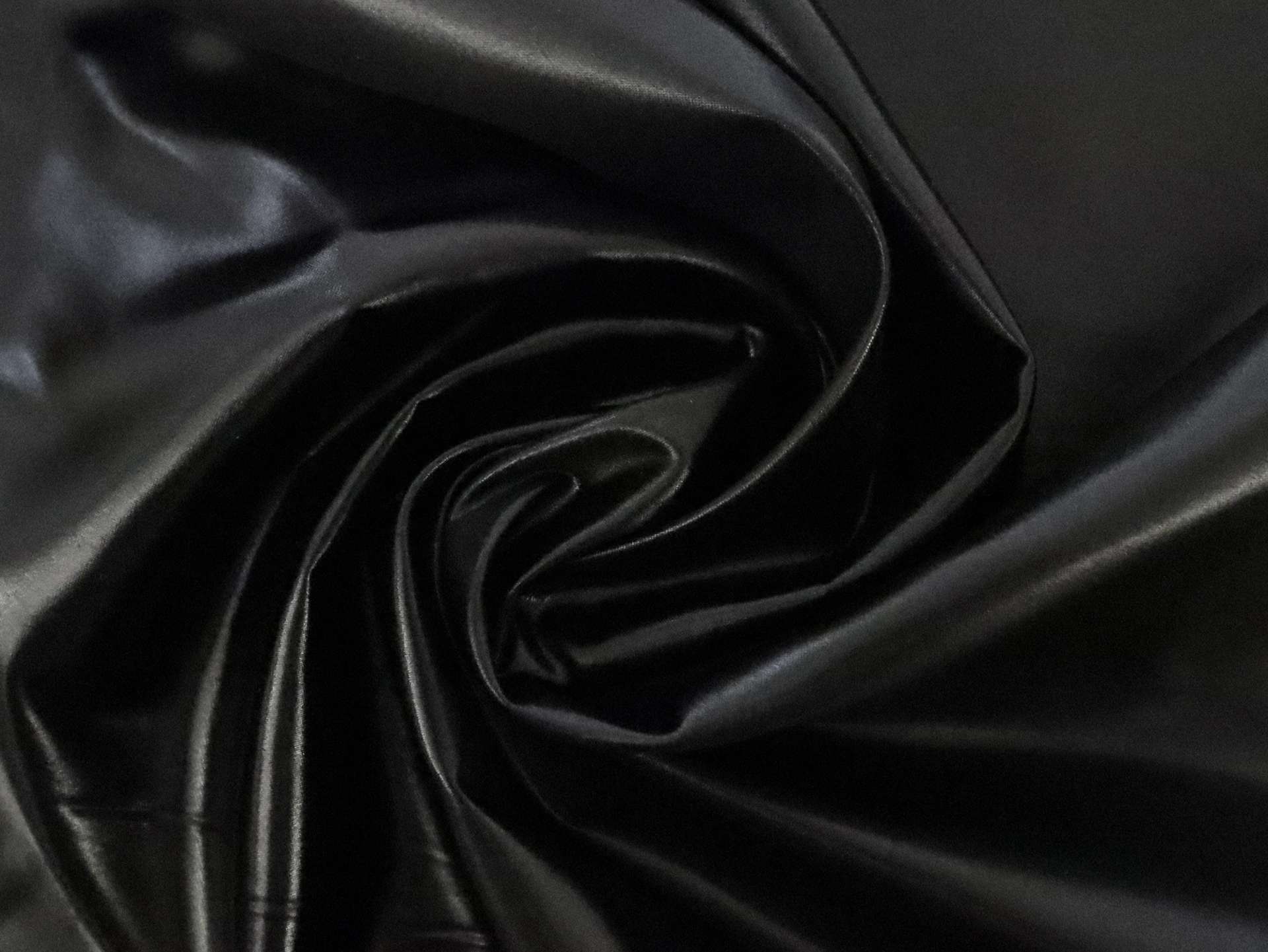 Silk and Spandex Cere in Black