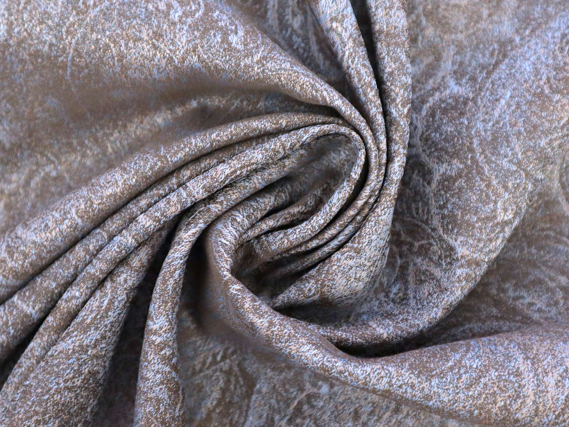 Polyester Jacquard with Paisley Pattern