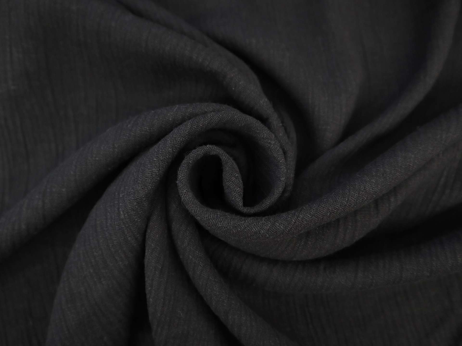 Linen & Rayon Crinkle Gauze in Black