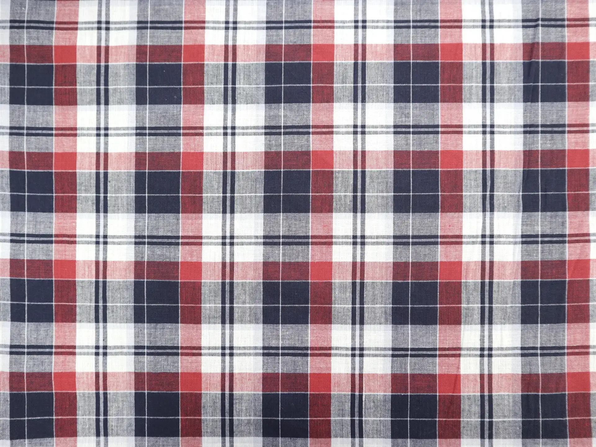 Cotton Plaid Shirting in Americana