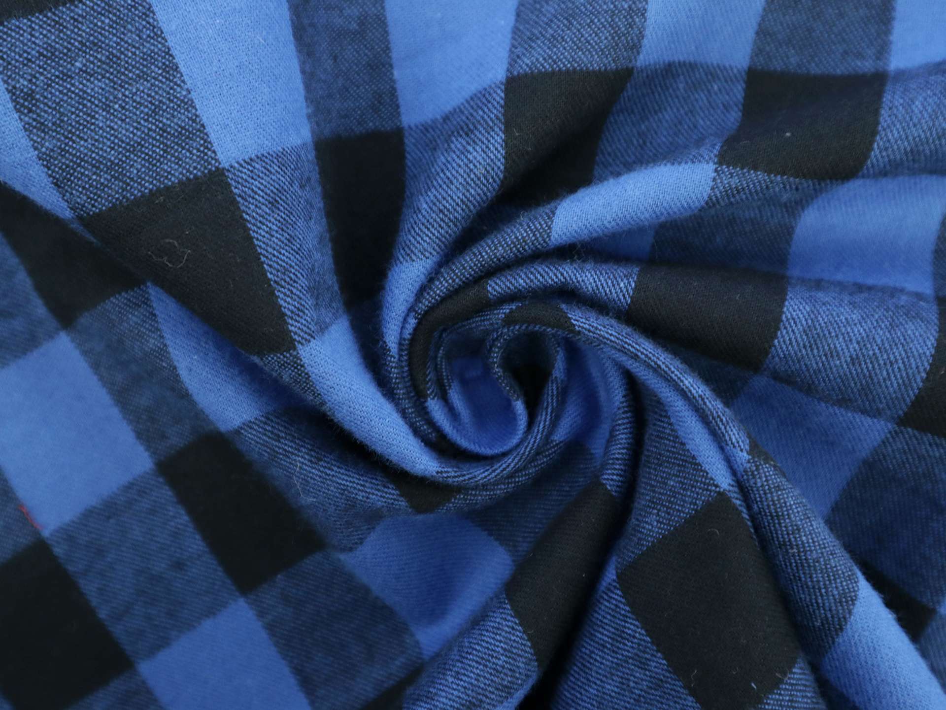 Cotton Flannel Buffalo Check in Cobalt Black