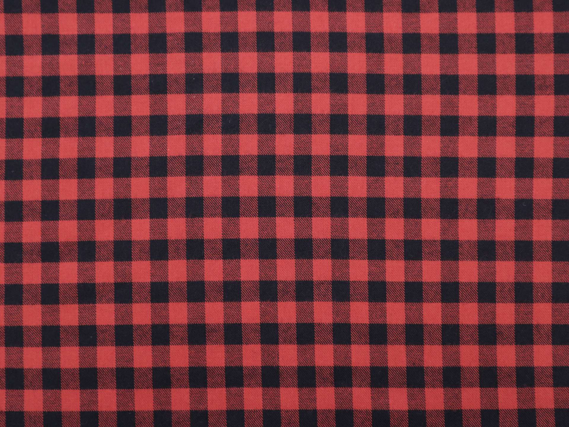 Cotton Flannel Check in Crimson Black