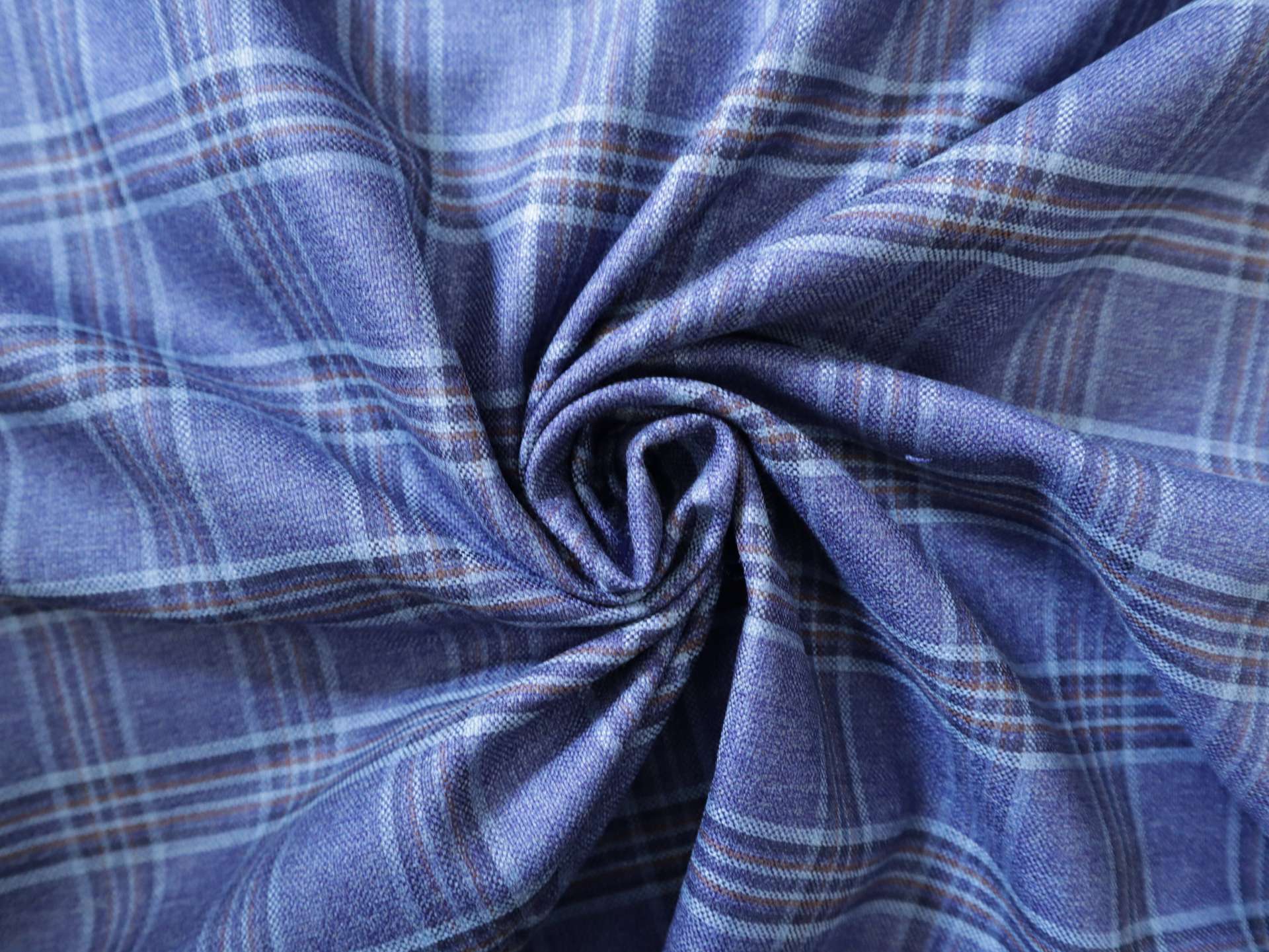 Italian Virgin Wool Tartan Plaid Suiting in Blue