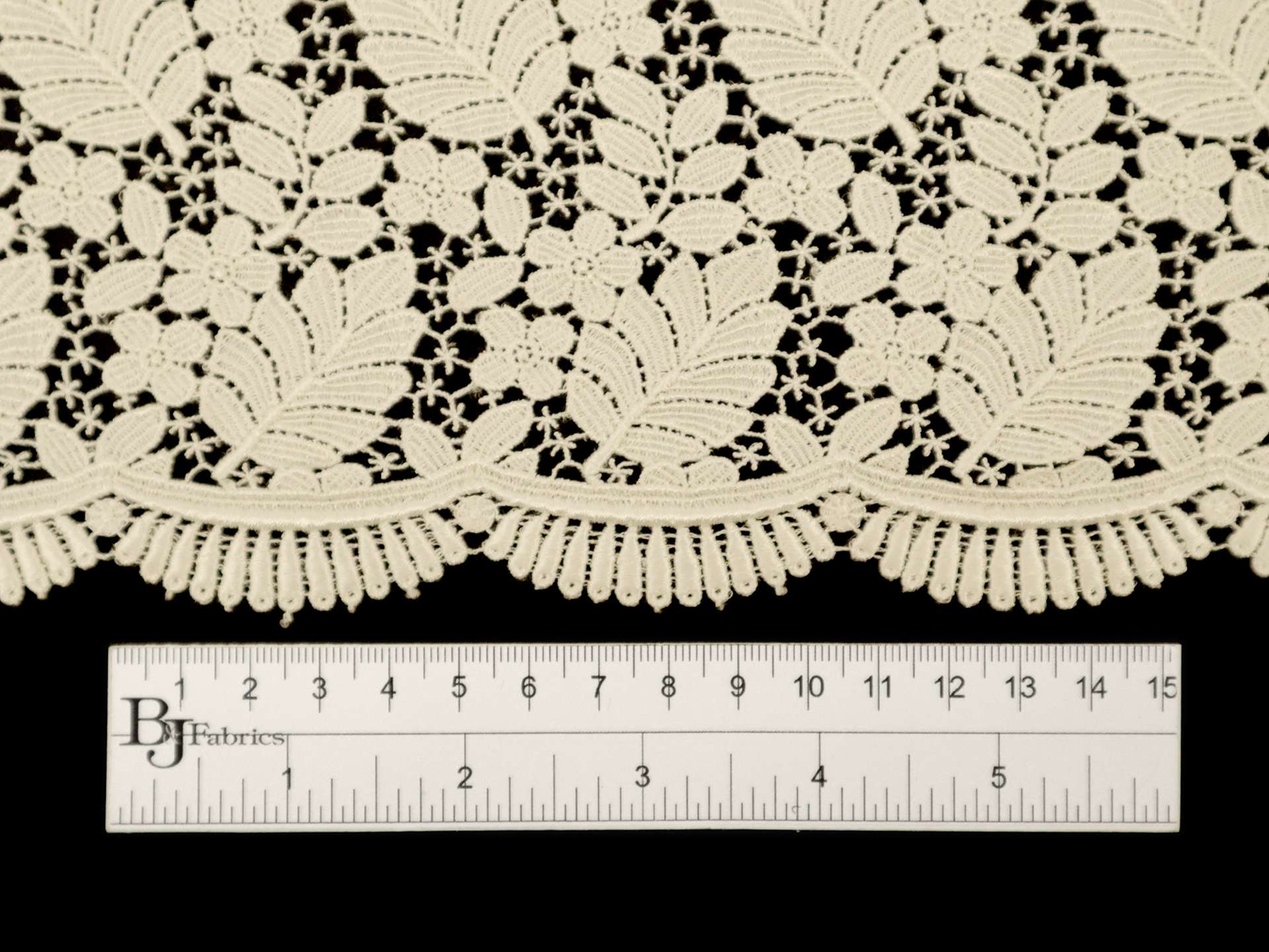 Guipure Lace with Botanical Motif in Ivory