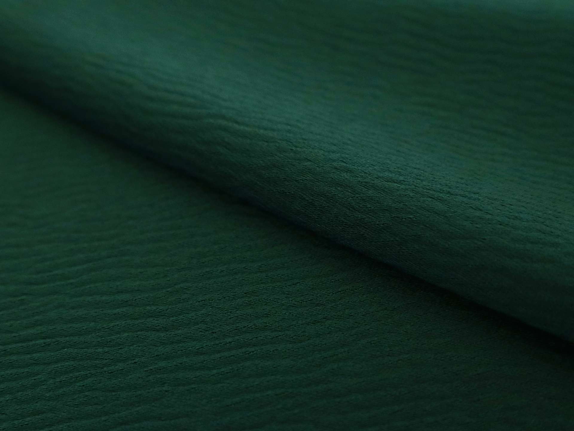 Double Face Triacetate Polyester Blend Ripple Satin in Hunter Green