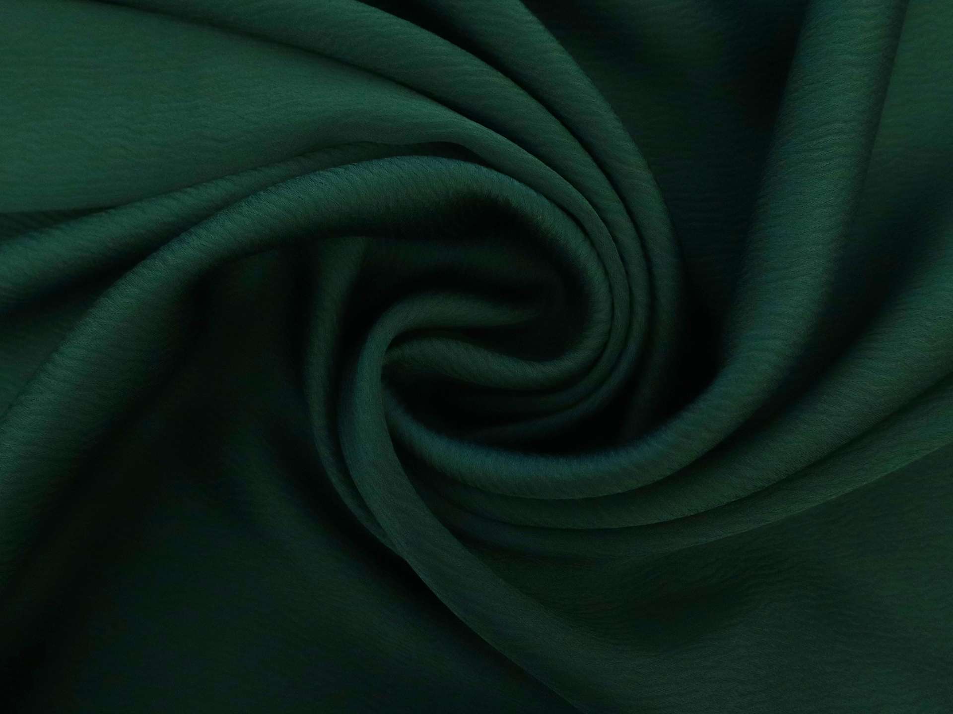 Double Face Triacetate Polyester Blend Ripple Satin in Hunter Green