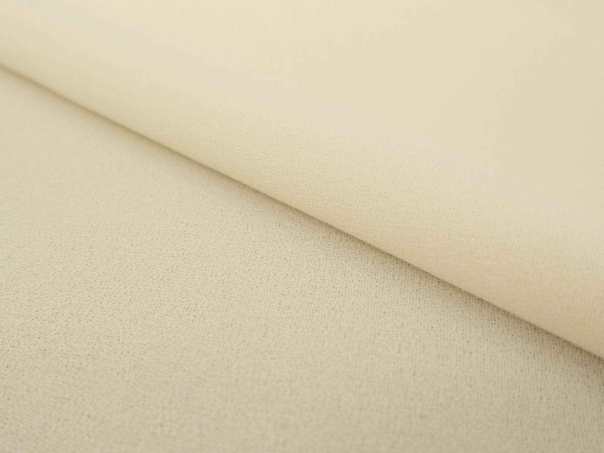 Polyester Crepe in Off-White