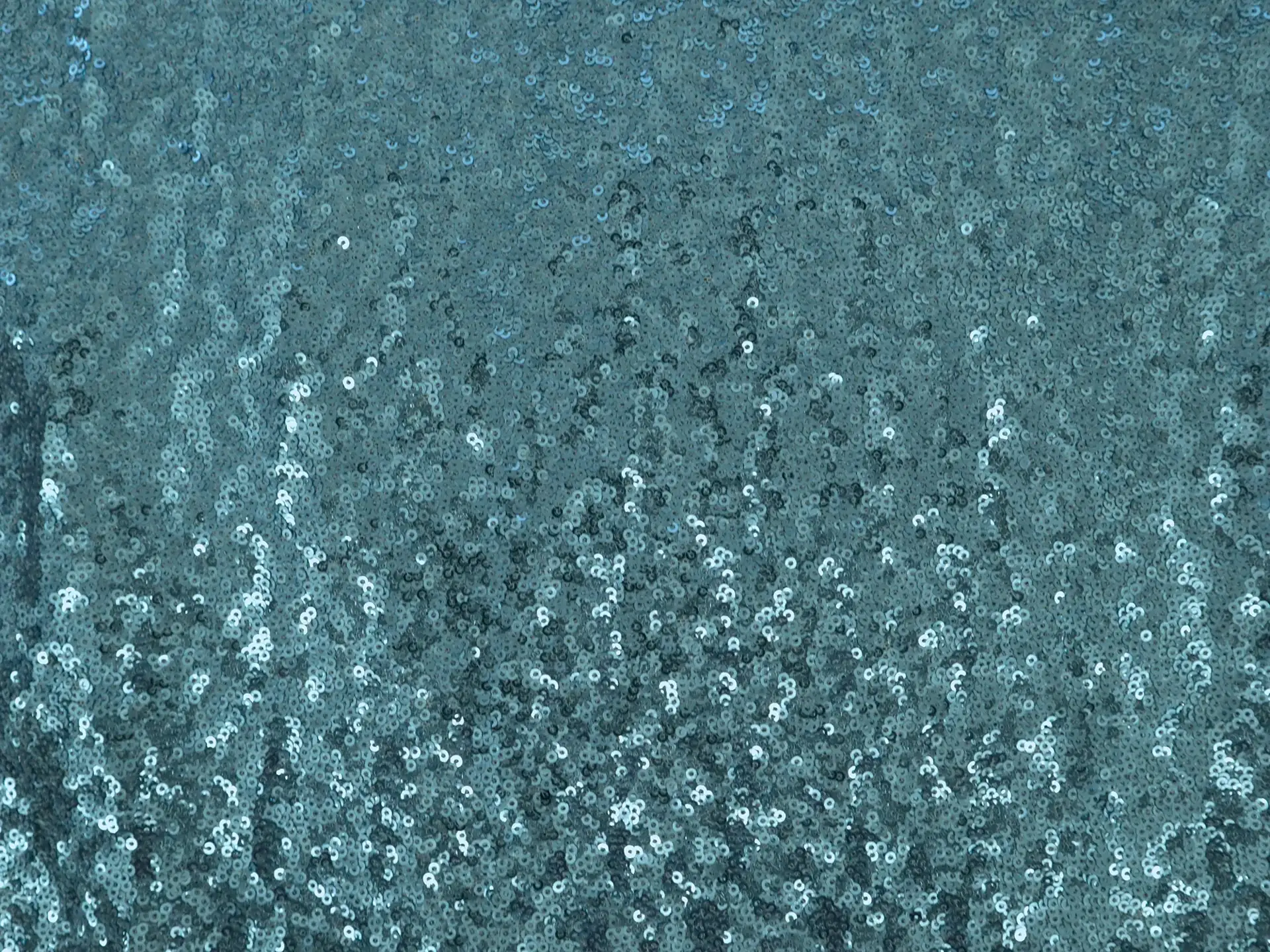 Stretch Sequins in Turquoise