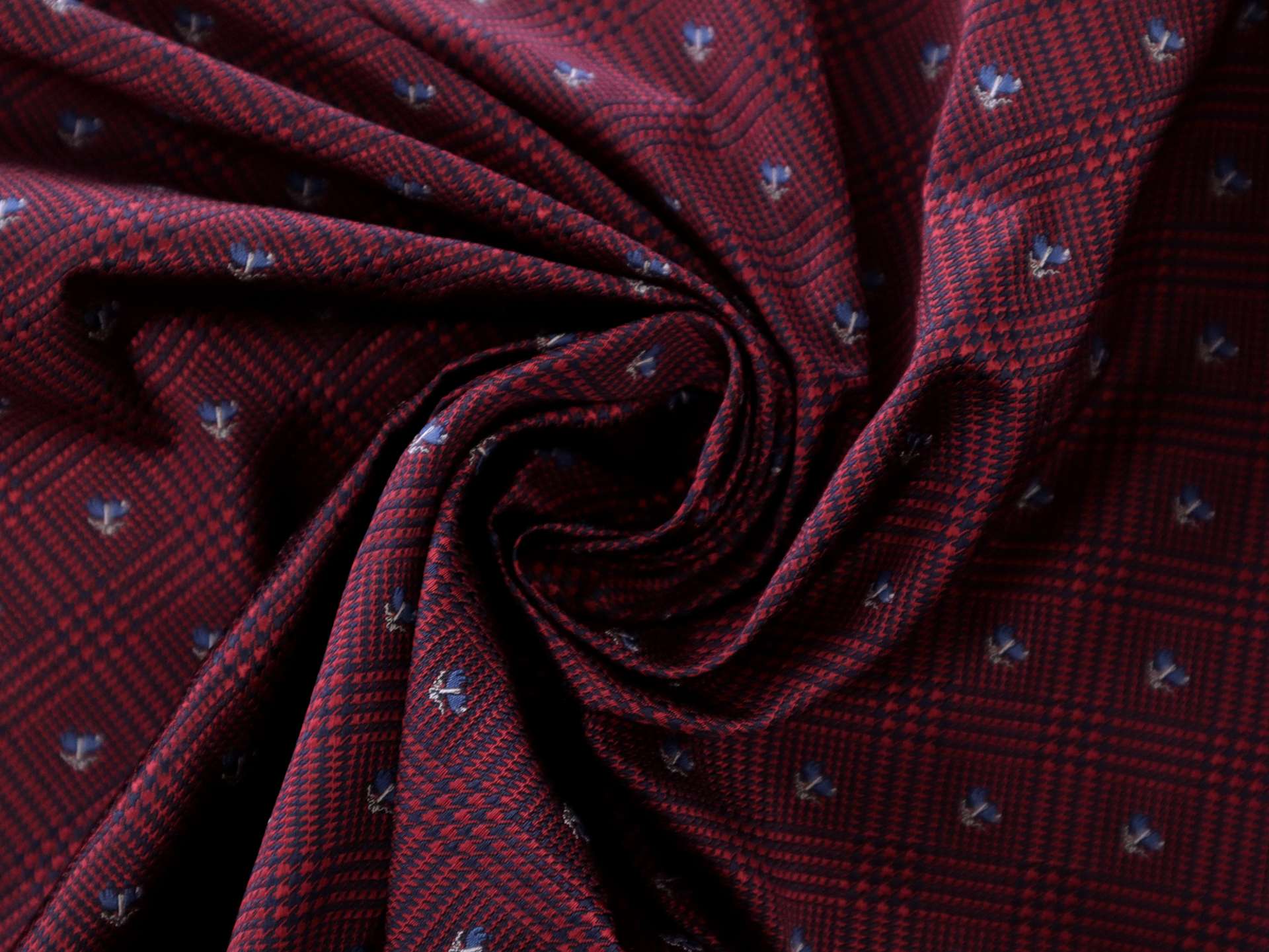 Silk Jacquard with Houndstooth and Animal Pattern
