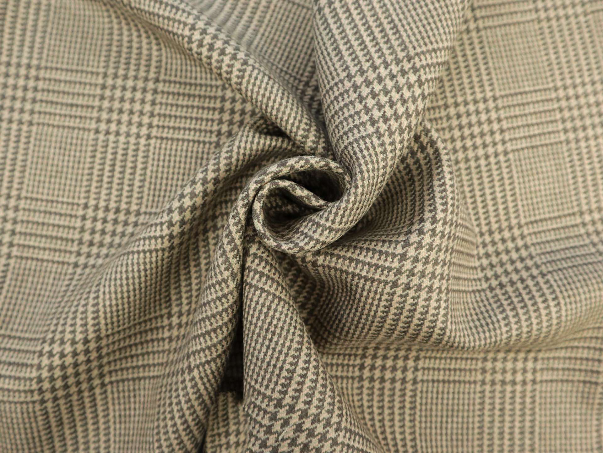 Wool Glen Check Suiting in Hunter's Green