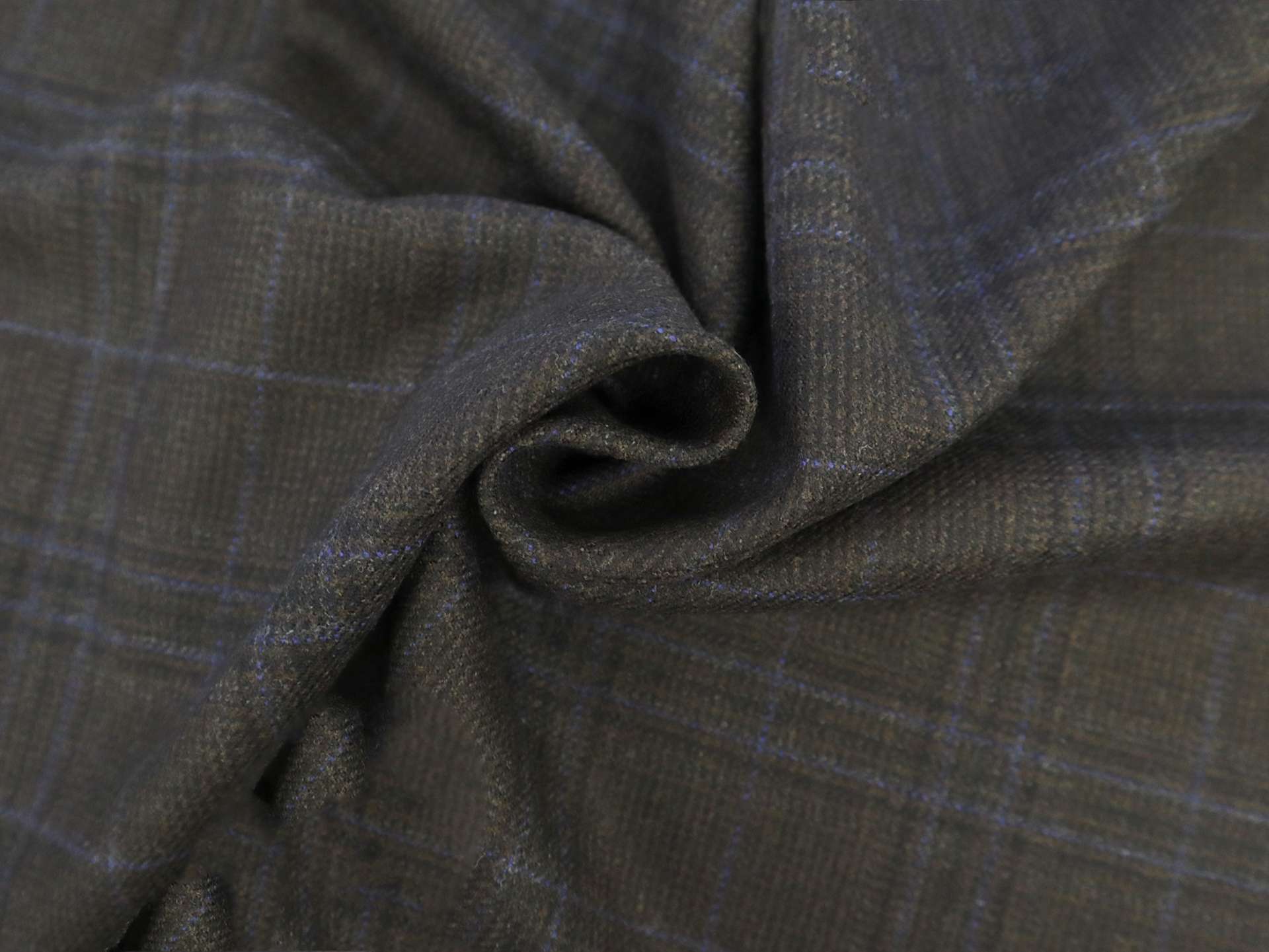 Italian Cashmere Plaid Suiting in Dark Roast