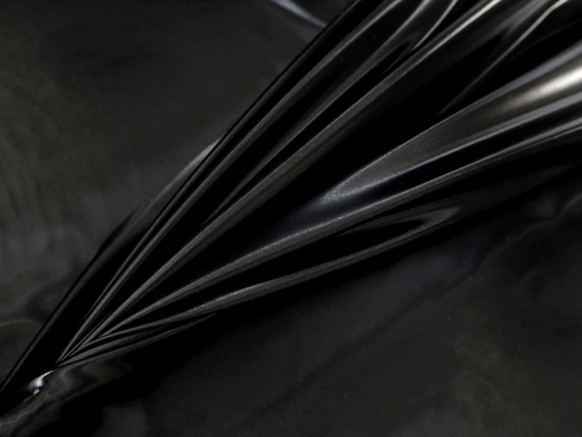 Stretch Satin-Look Vinyl in Catwoman Black