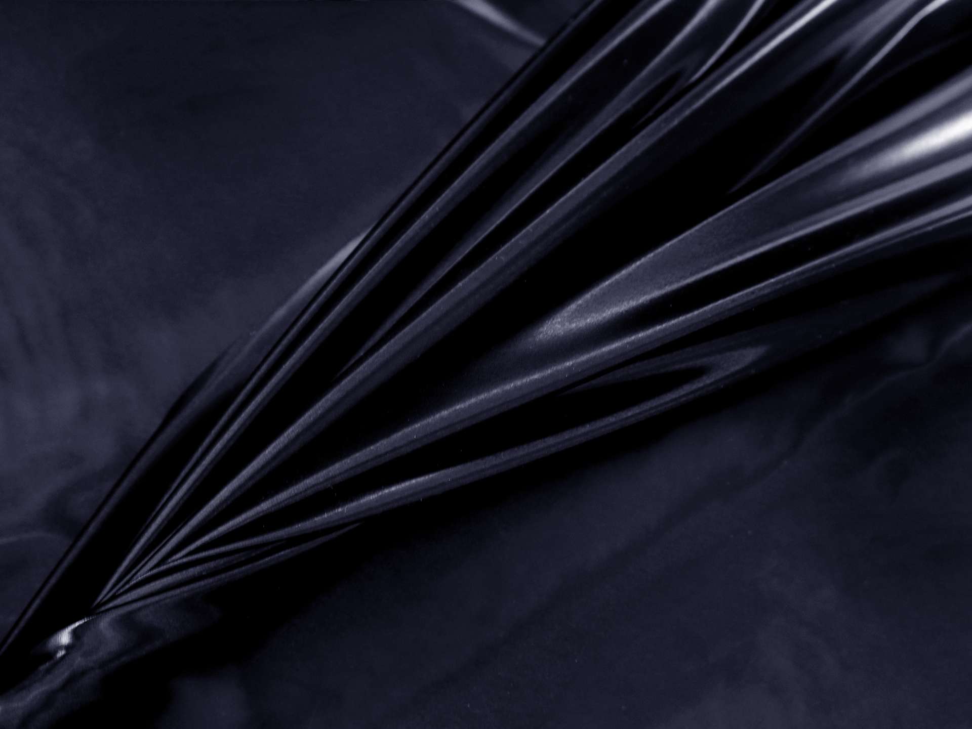 Stretch Satin-Look Vinyl in Mischievous Navy