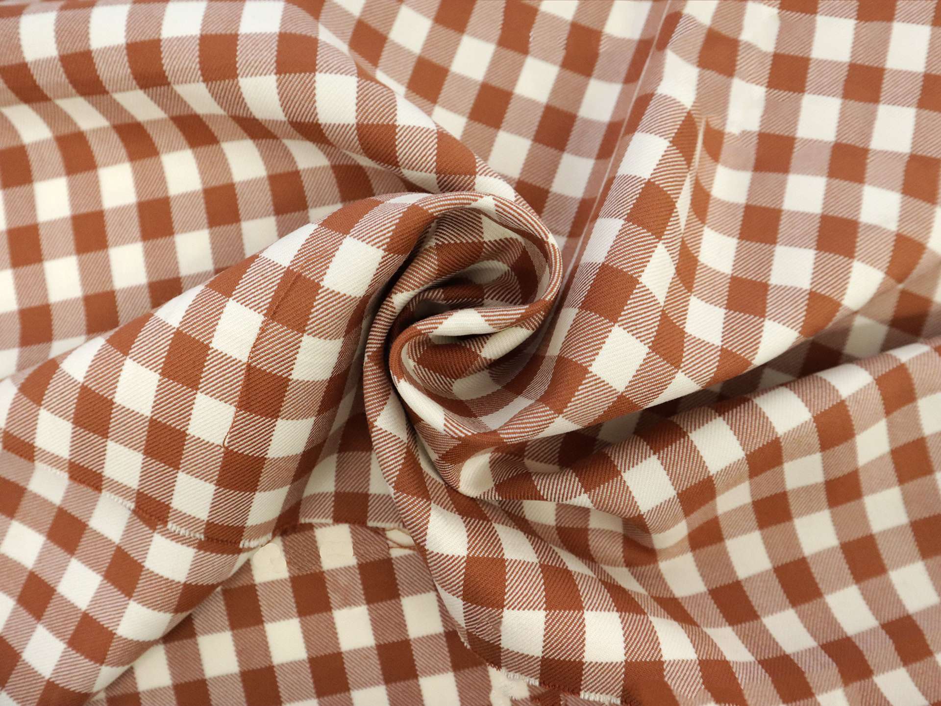 Italian Wool Shepherd's Check in Russet