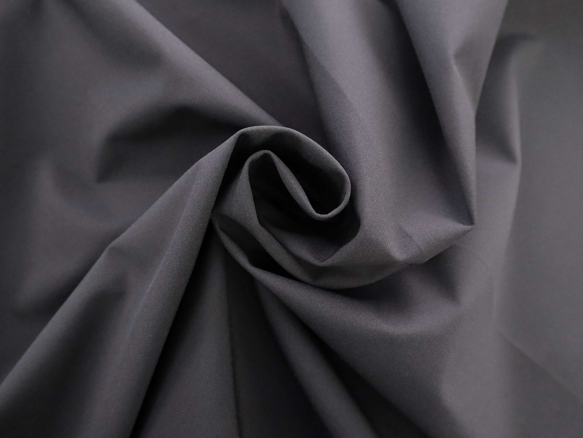Water Repellent & Windproof Woven Softshell in Black