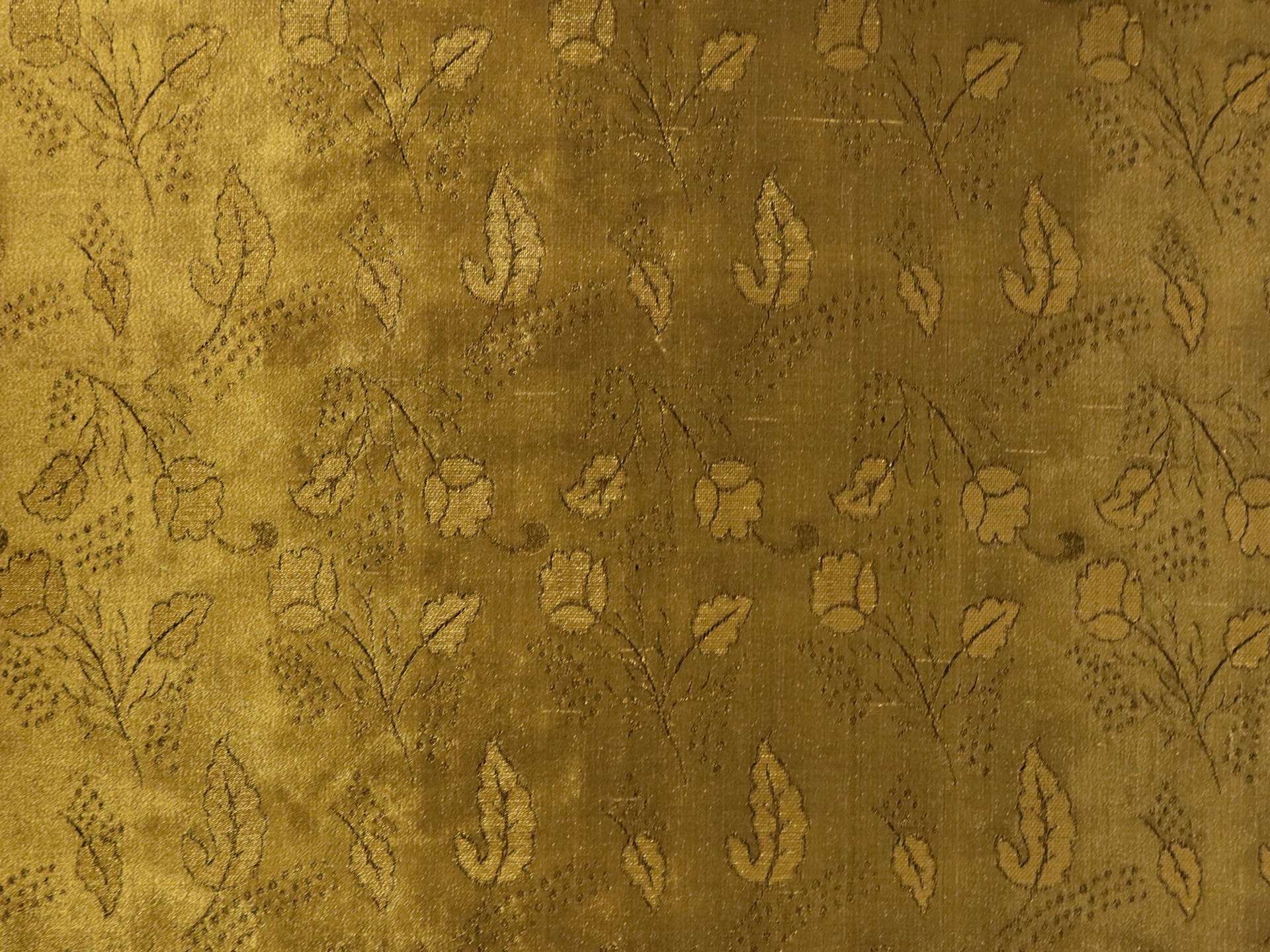 Metallic Silk Shantung with Leaf Pattern in Gold