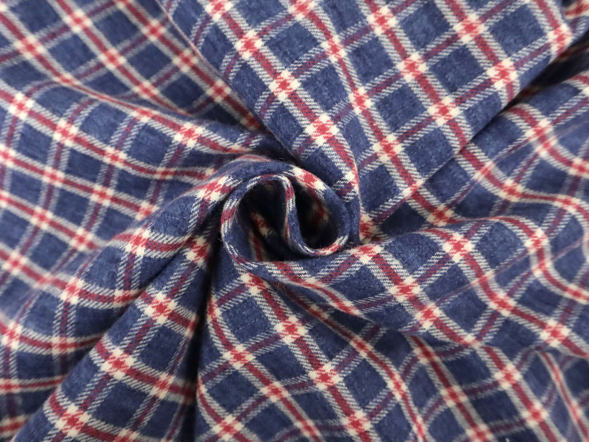 Japanese Cotton Flannel Check in Blue Raspberry