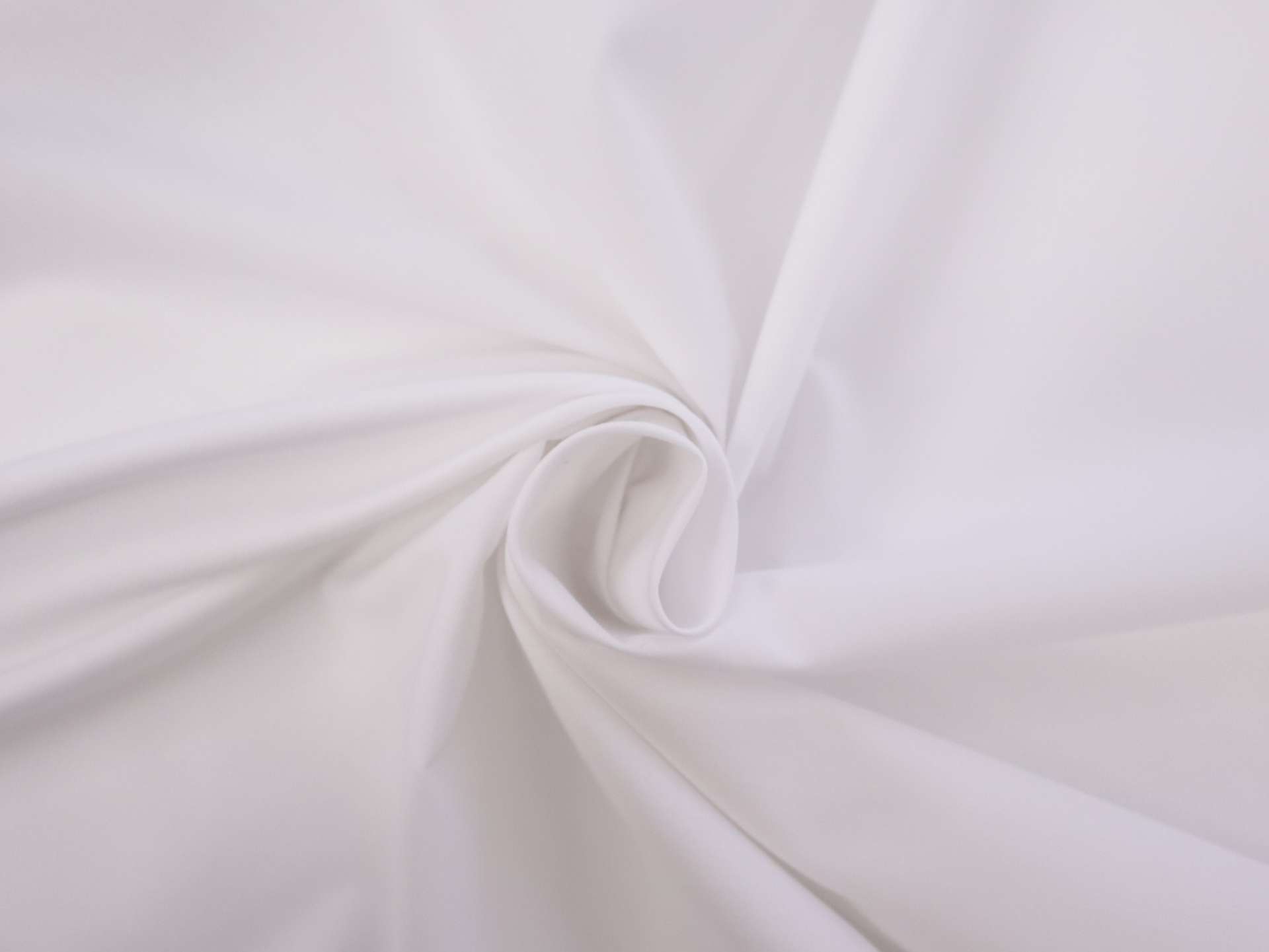 Pima Cotton Poplin in White 