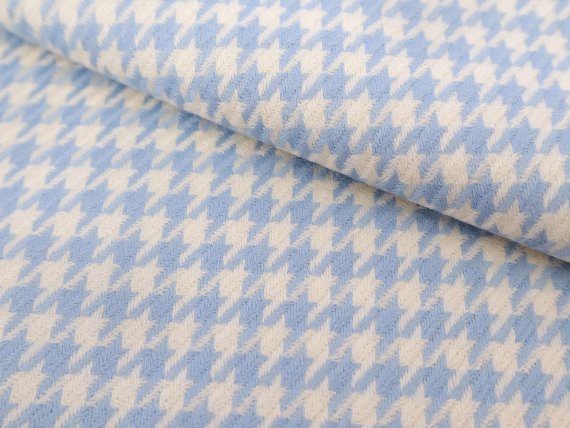 Italian Wool Houndstooth Suiting in Azzurro Blue