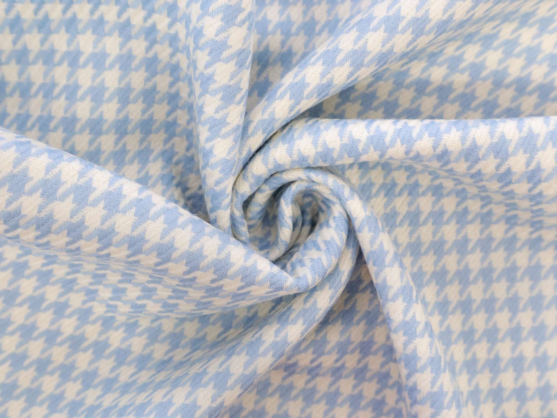 Italian Wool Houndstooth Suiting in Azzurro Blue