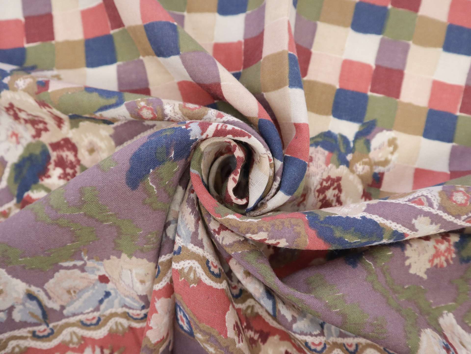 Vintage Wool & Cotton Viyella with Floral Tiles Border