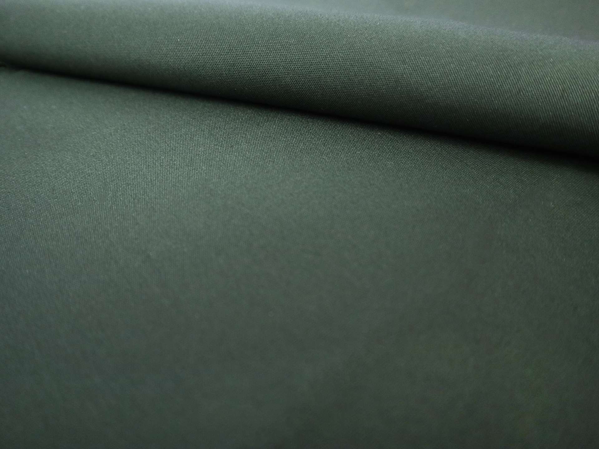 Poly Cotton Water Repellent Faille in Jungle Green