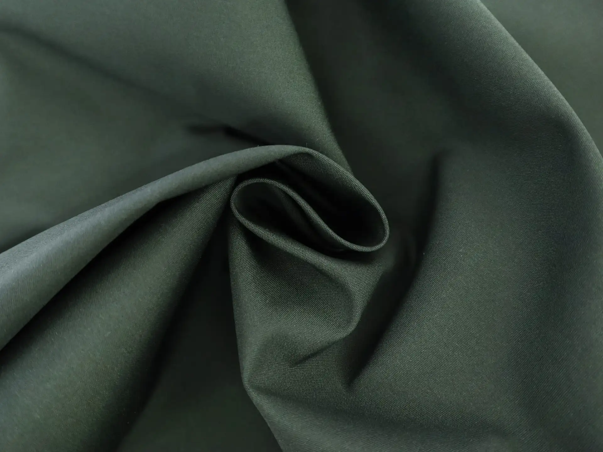 Poly Cotton Water Repellent Faille in Jungle Green