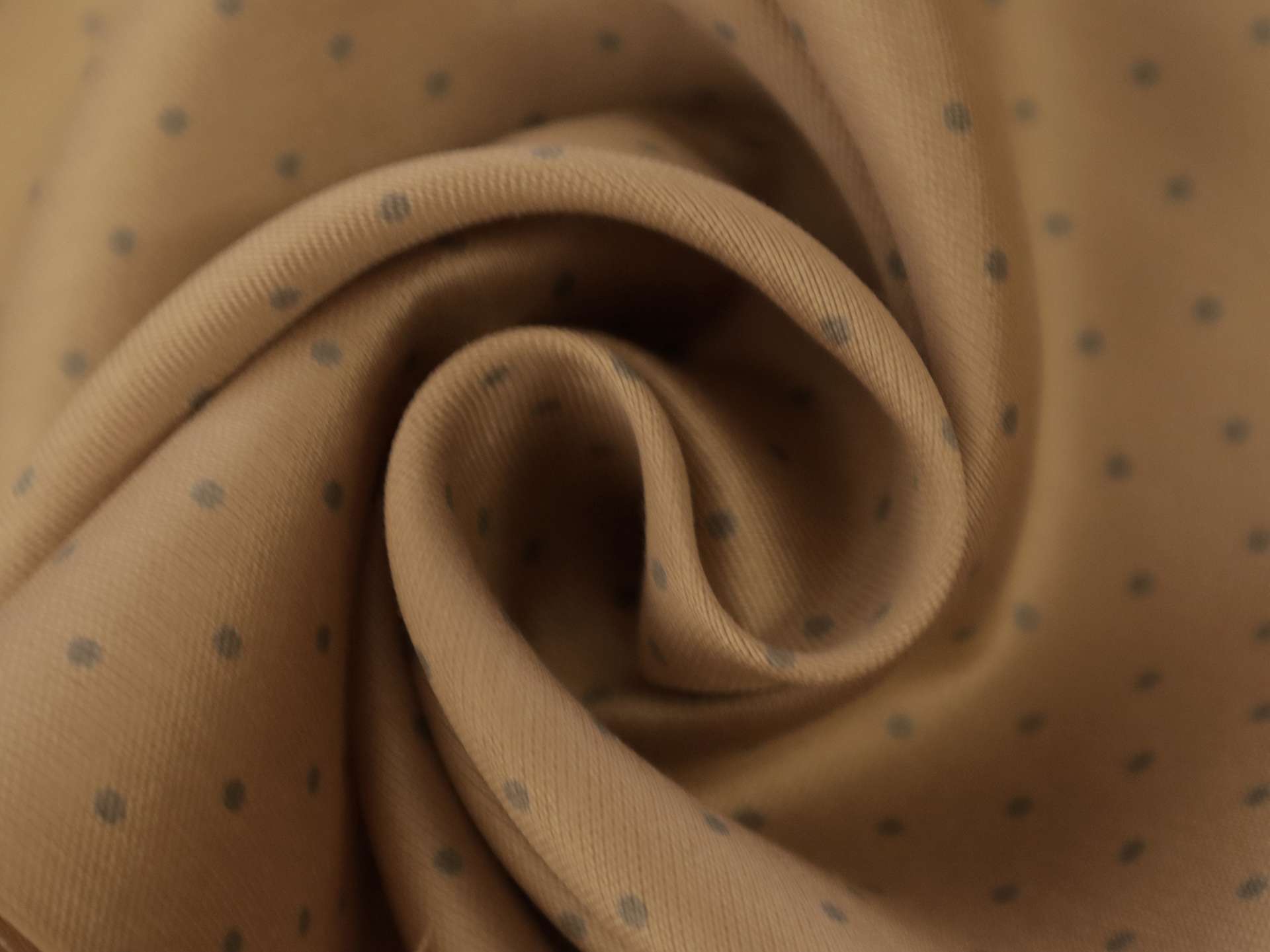 Silk and Wool Shantung with Polka Dots in Grey