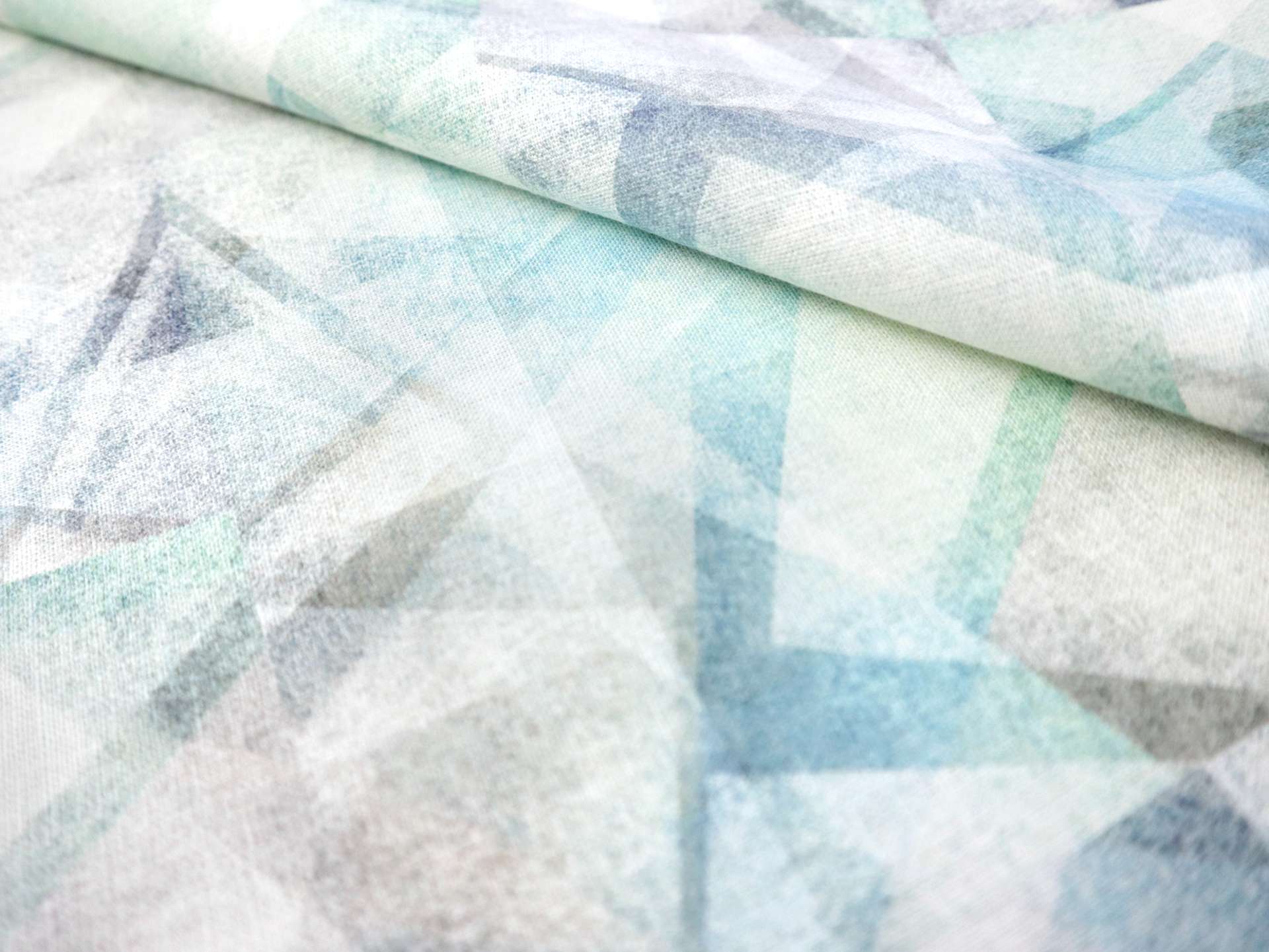 Linen with Fading Geometric Print