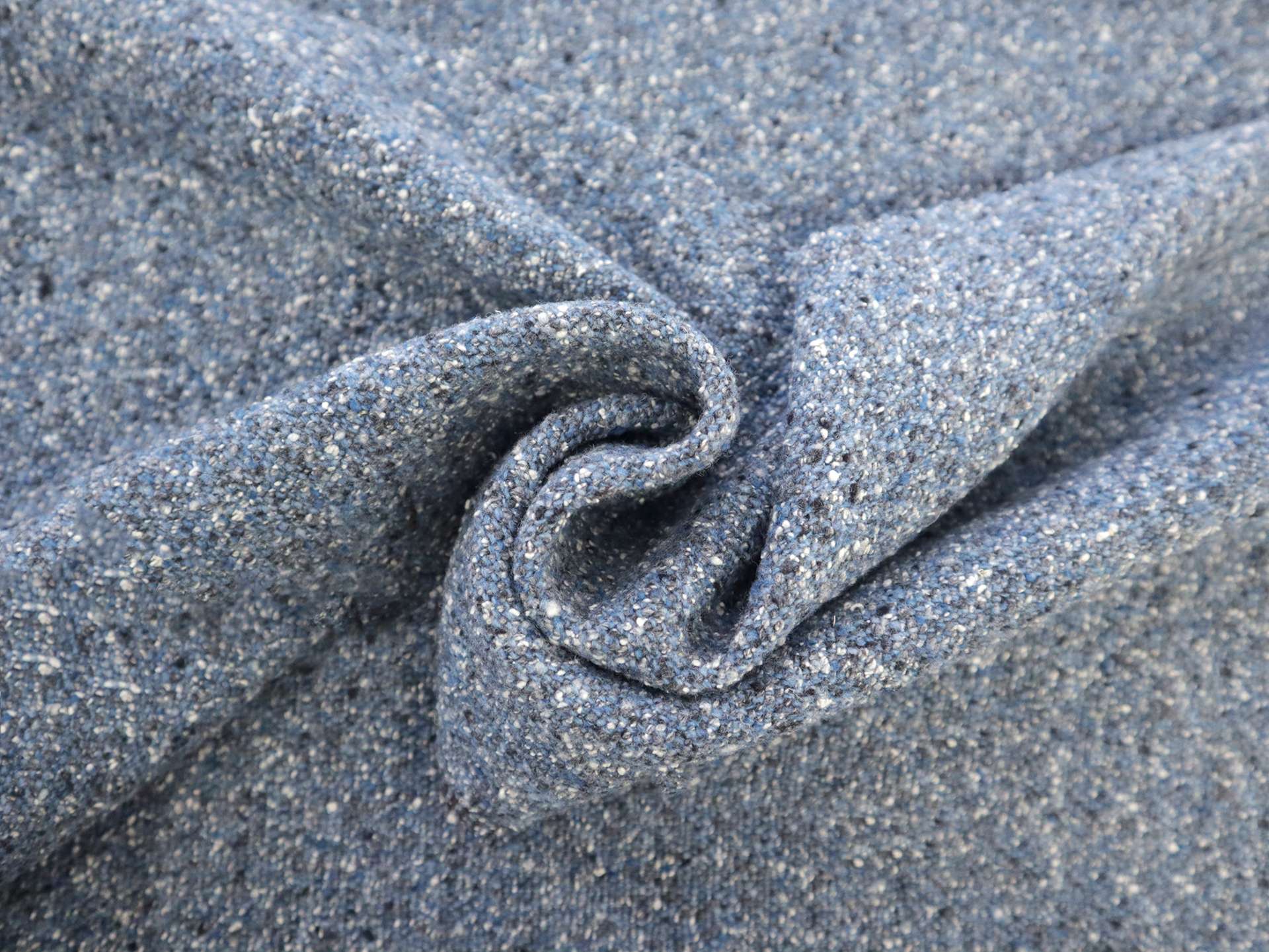 Stretch Wool & Silk Tweed in Blue Jay