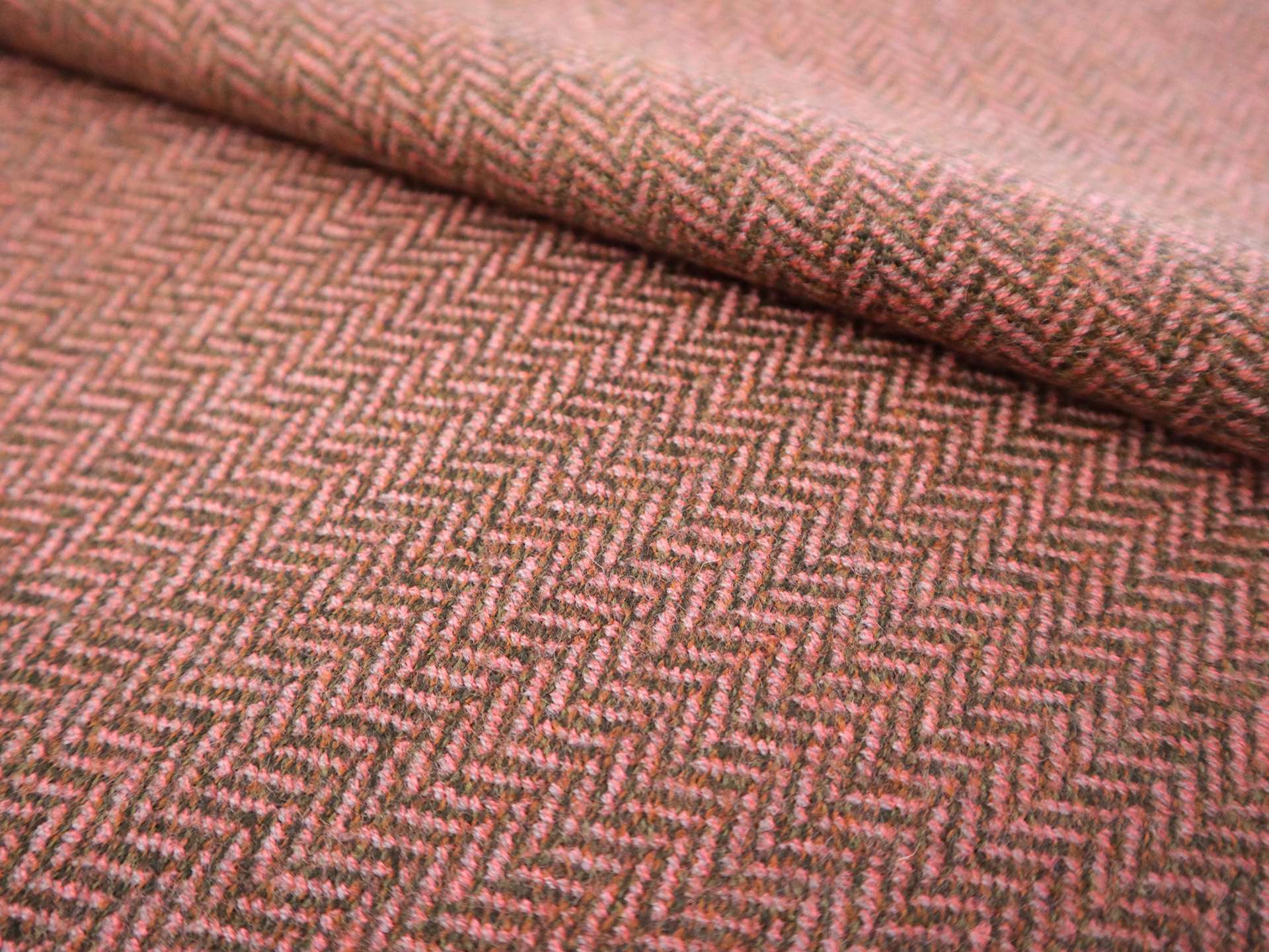 Fine Wool Herringbone in Salmon & Brown