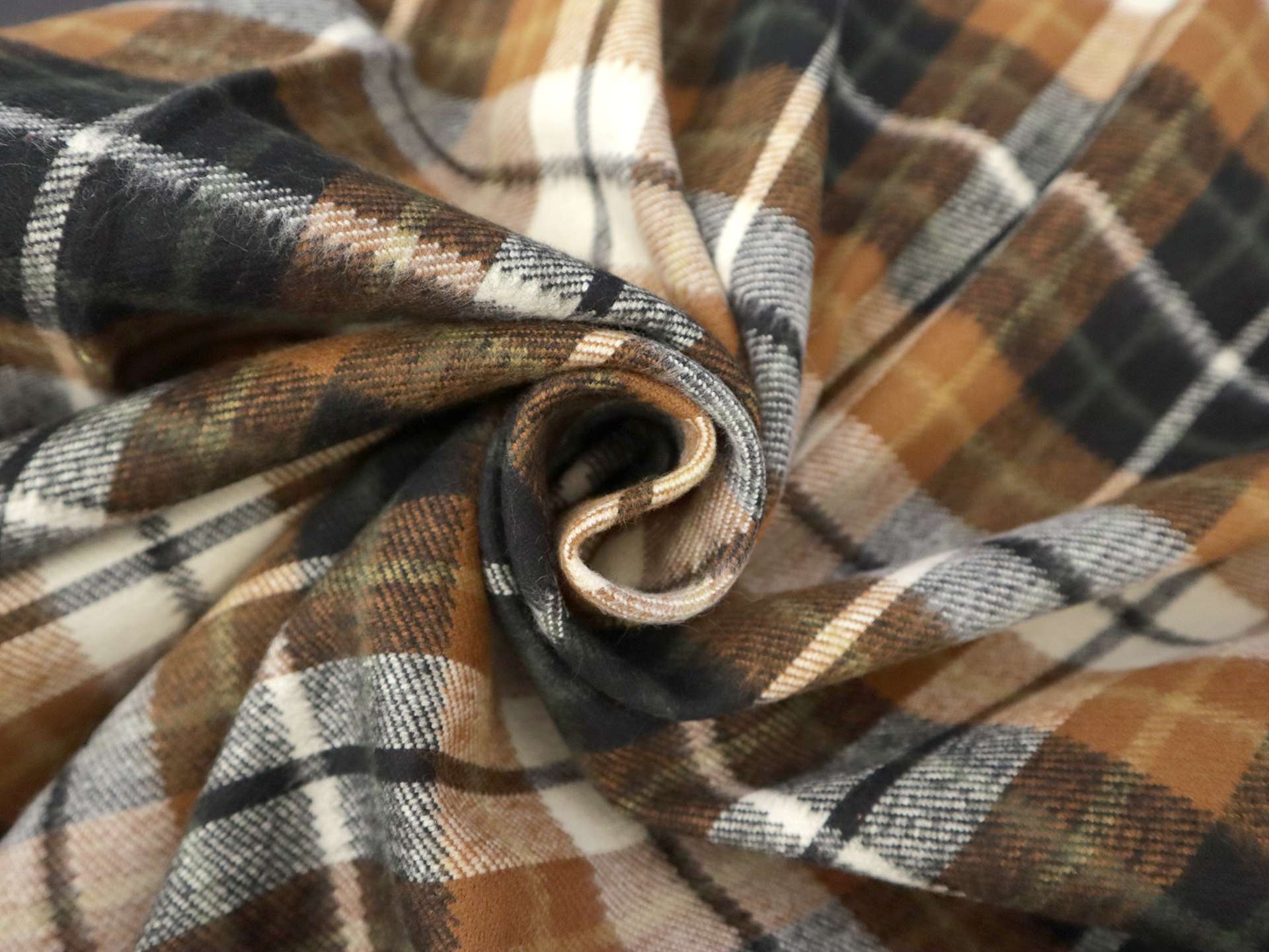 Cotton Flannel Plaid in Chestnut
