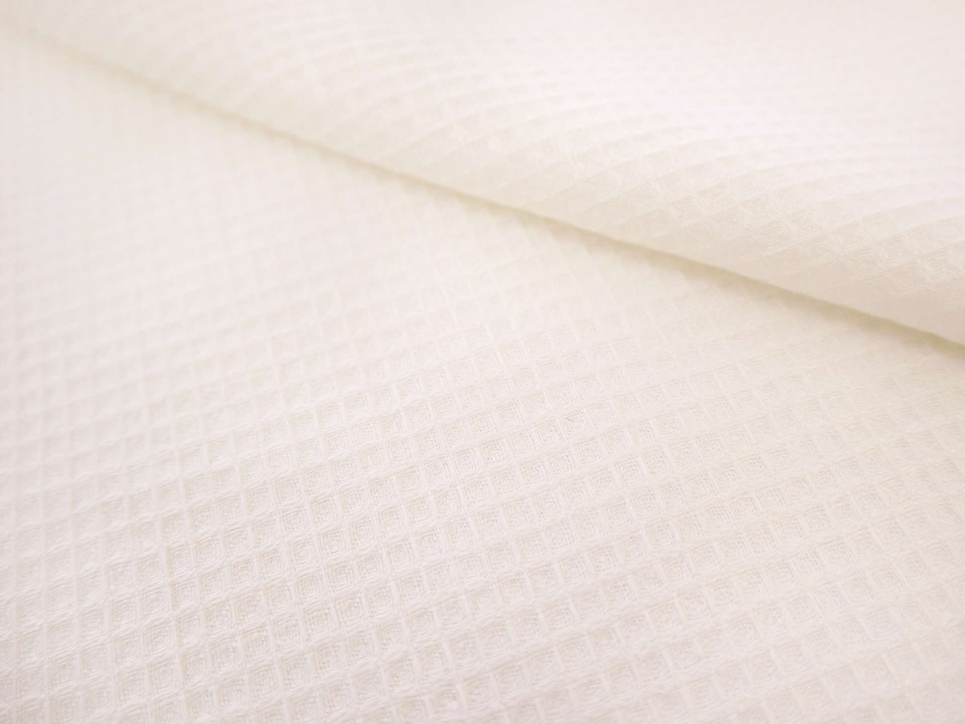 Linen Waffle Piqué in Ivory