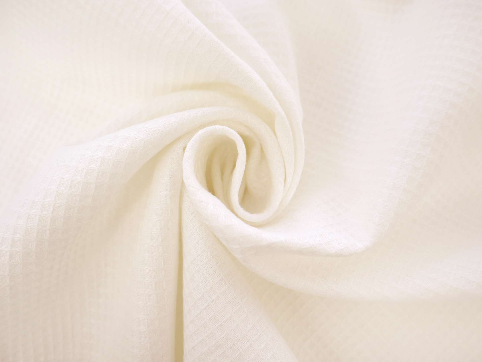 Linen Waffle Piqué in Ivory