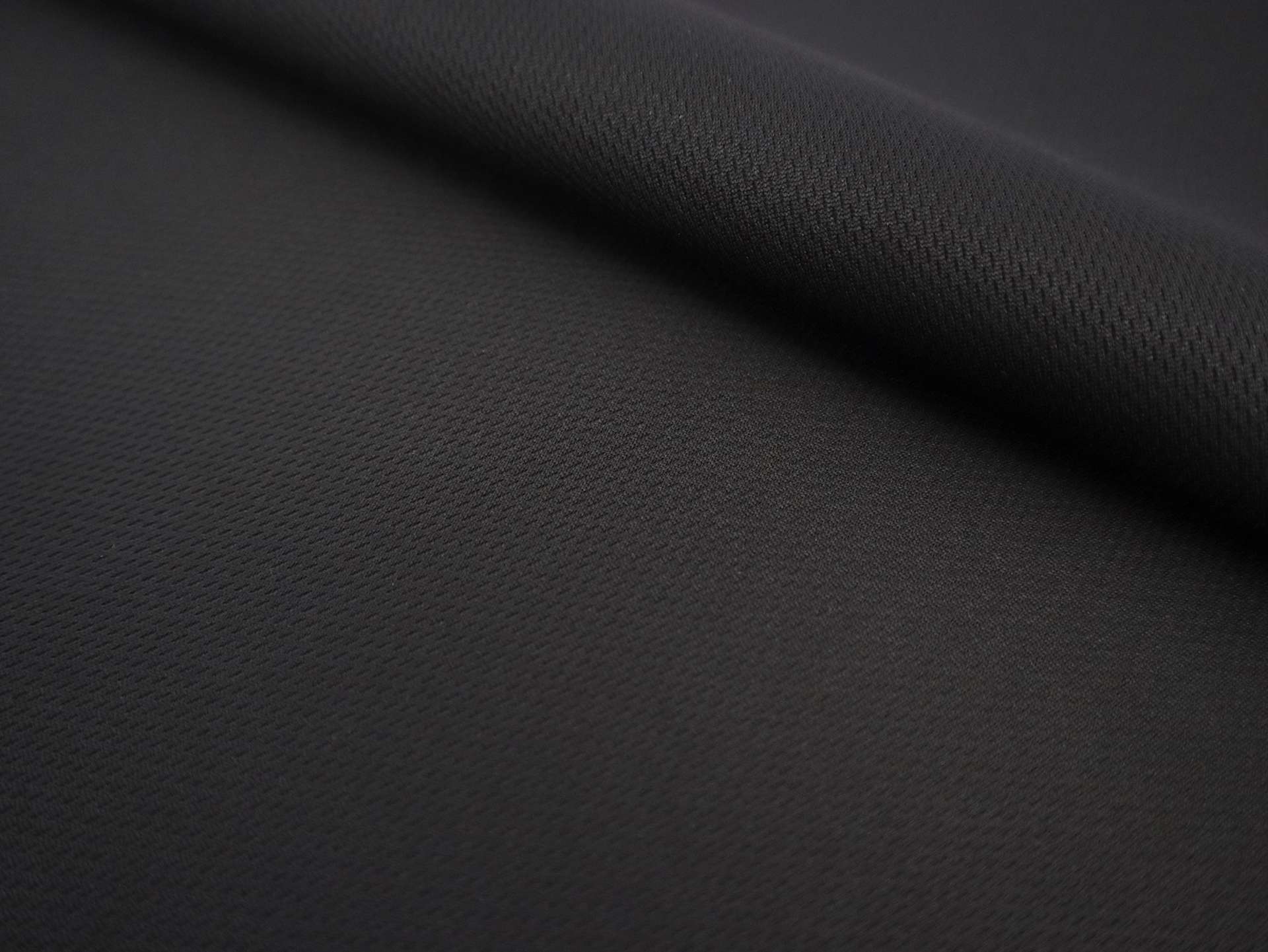 Sustainable "Dintex" Mesh Back Rainwear in Pecan