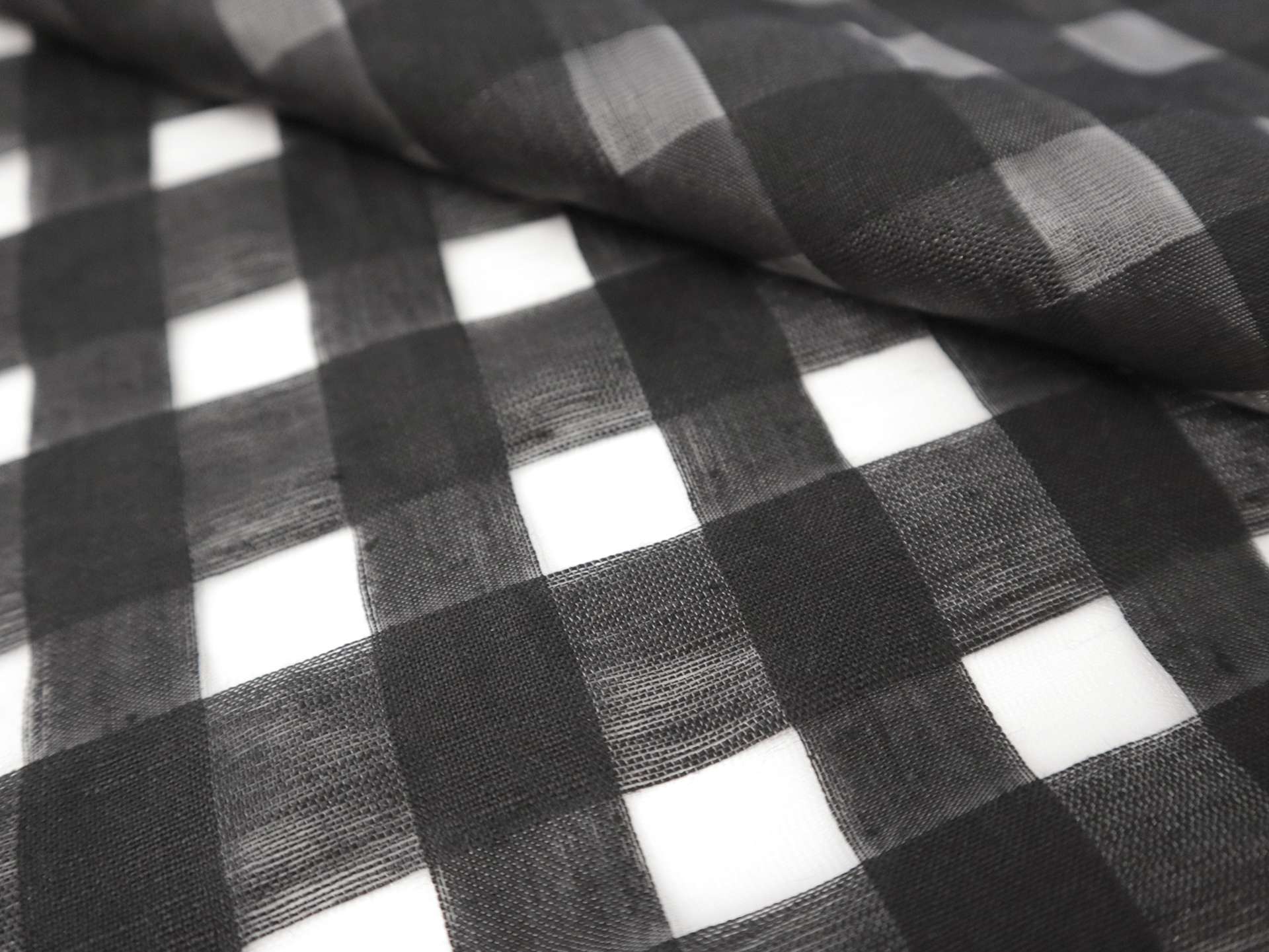 Linen & Nylon Plaid Mesh in Black