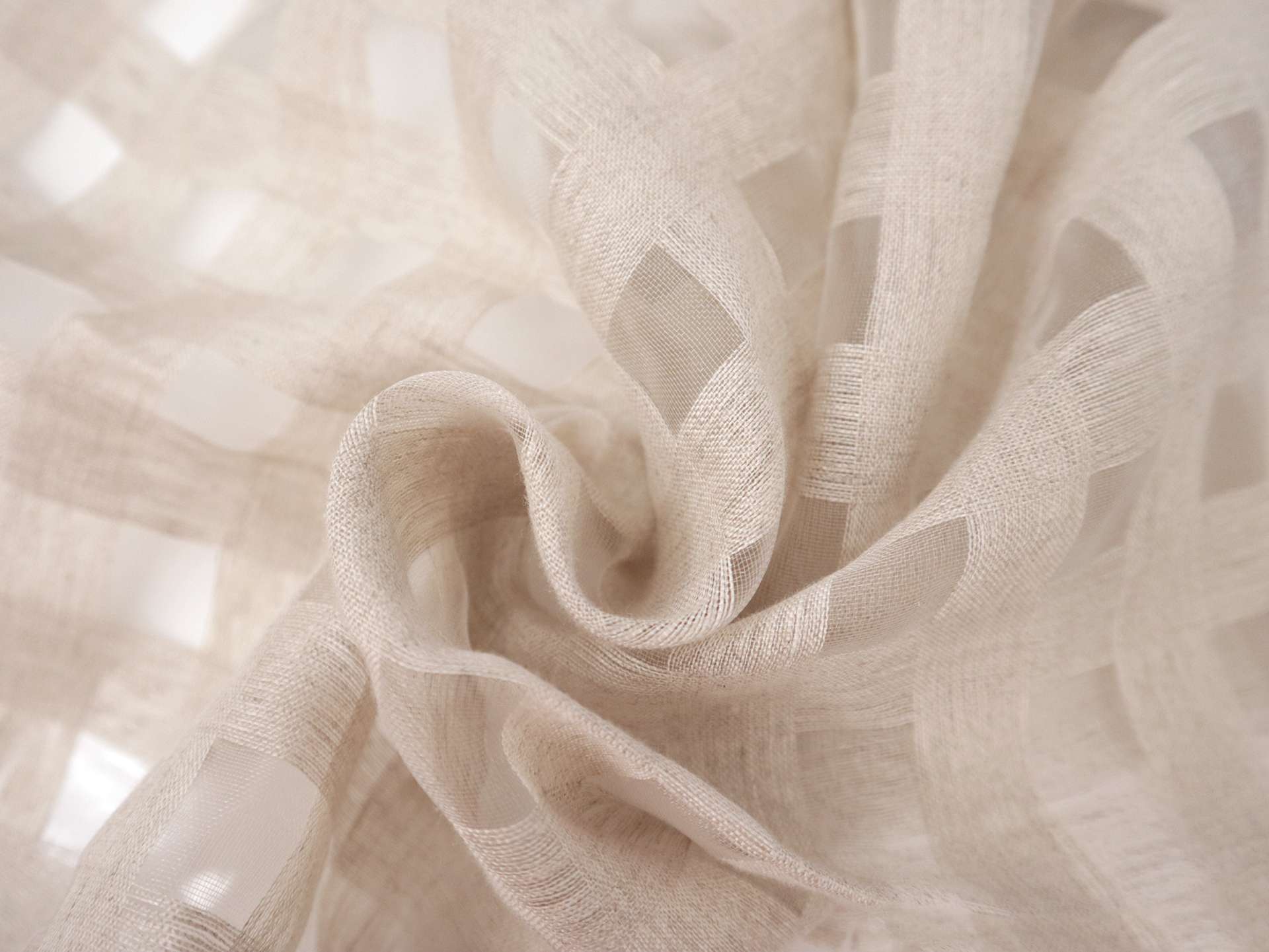 Linen & Nylon Plaid Mesh in Natural