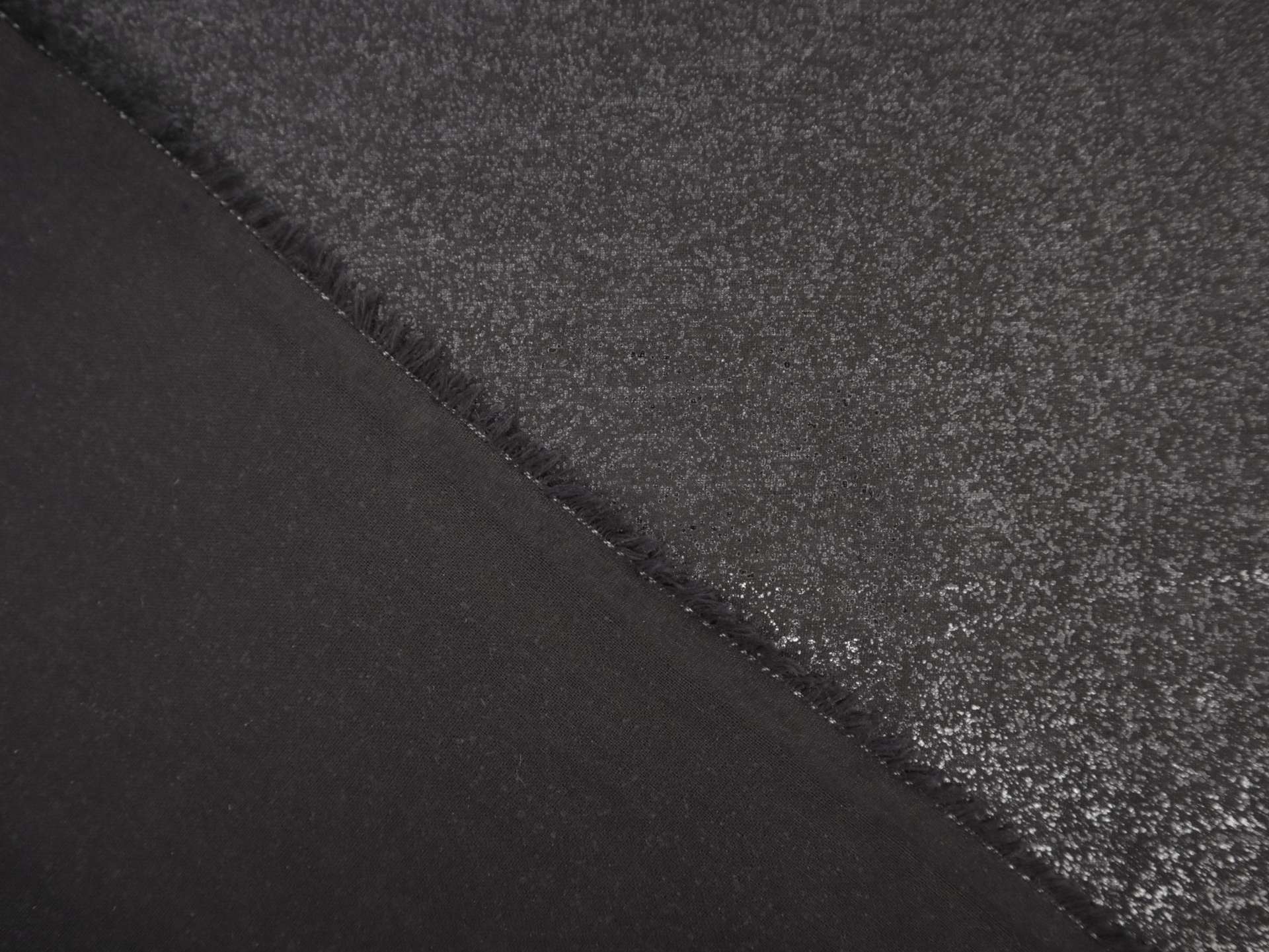 Lightweight Fusible Woven Interfacing in Black