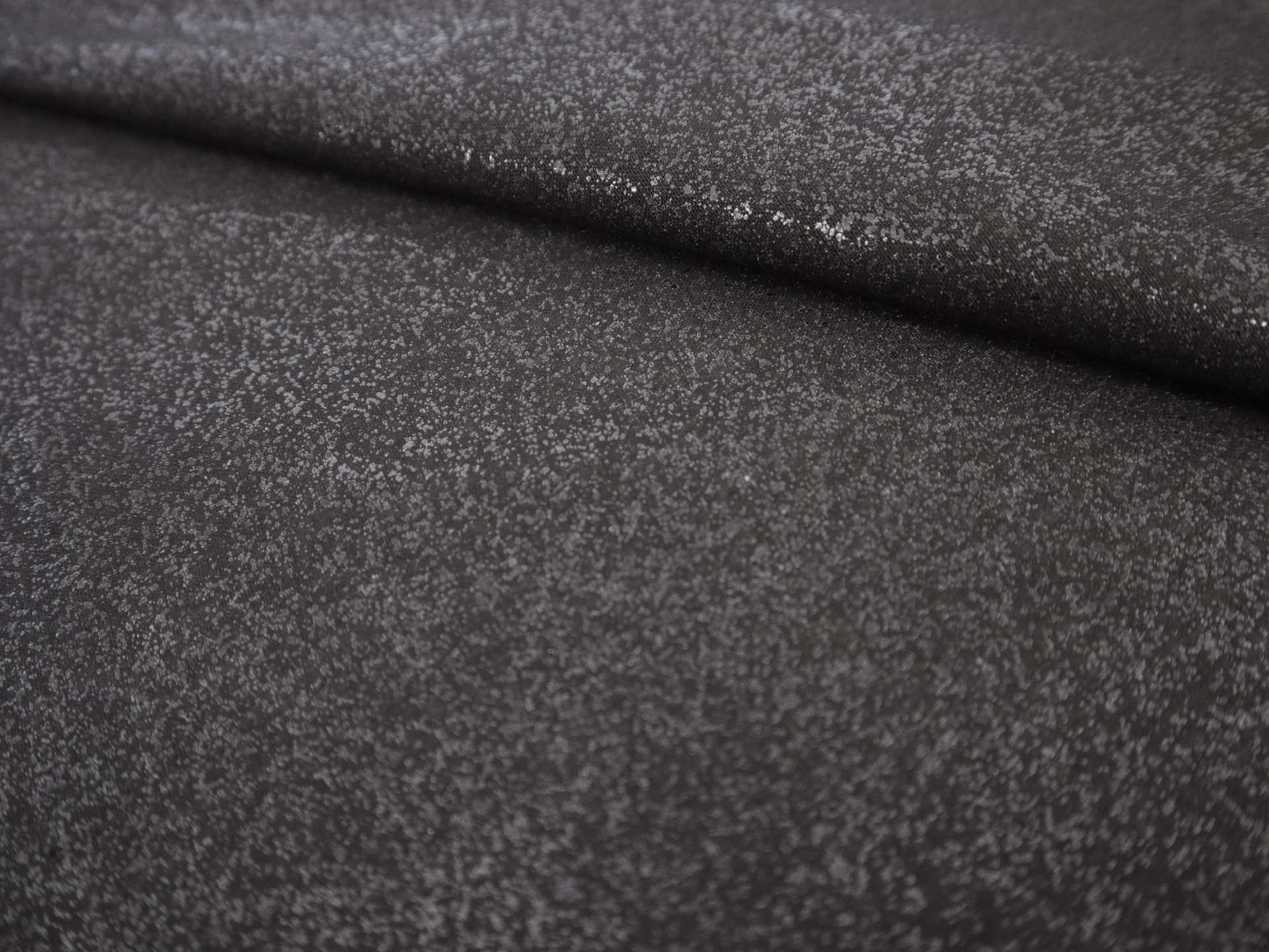 Lightweight Fusible Woven Interfacing in Black